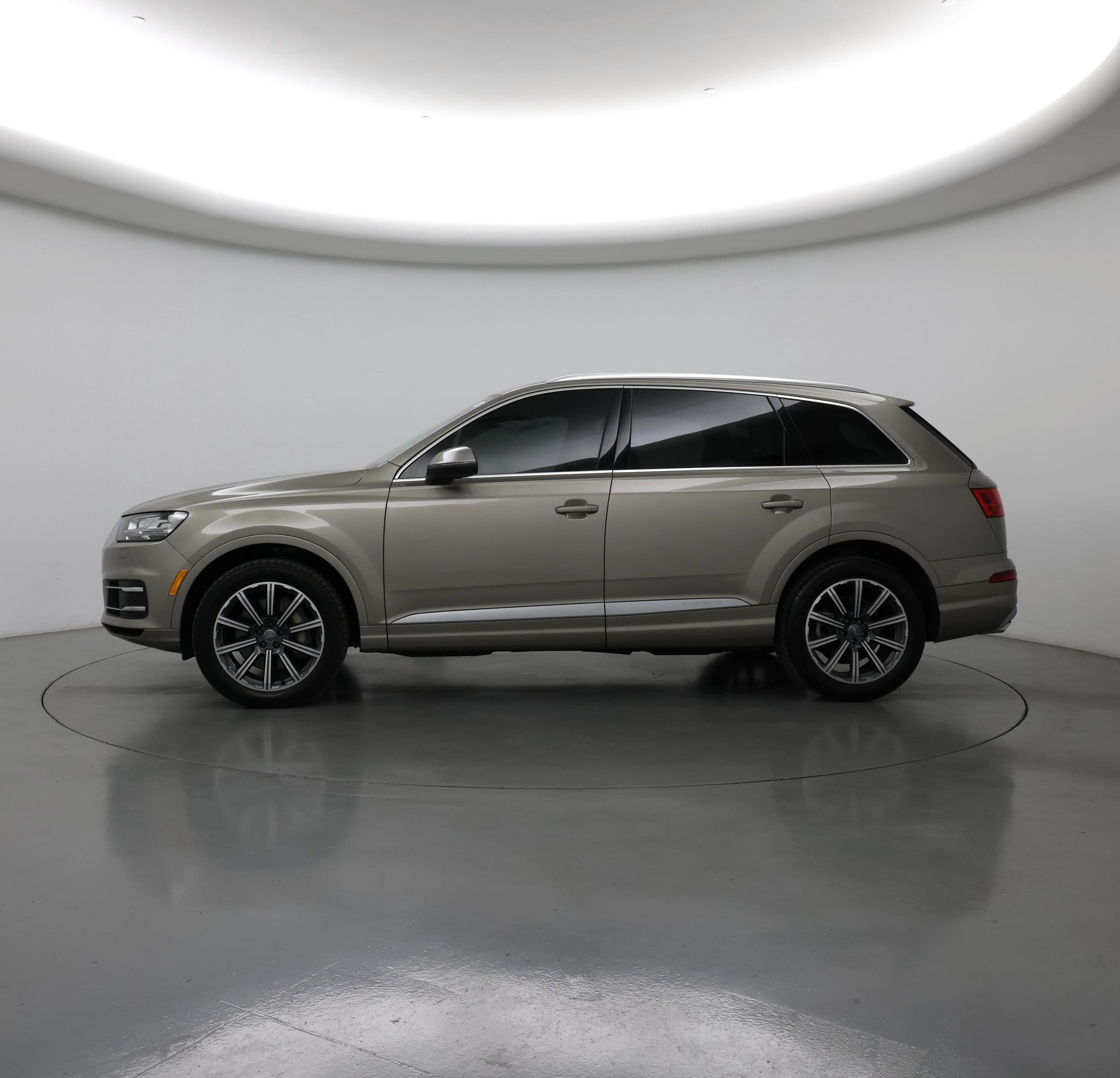 Thumbnail: 2017 Audi Q7 - 3