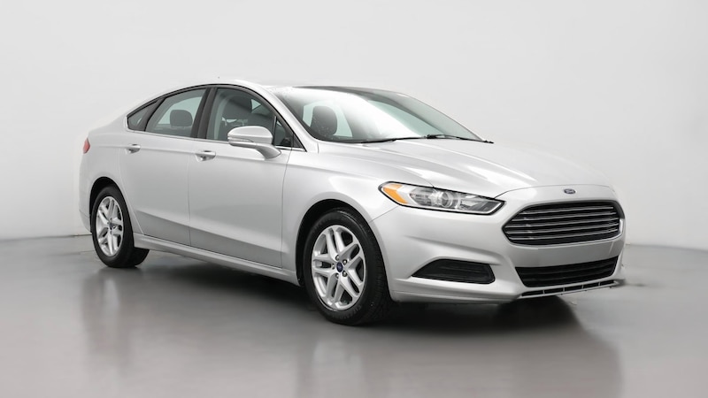 2015 Ford Fusion SE Hero Image