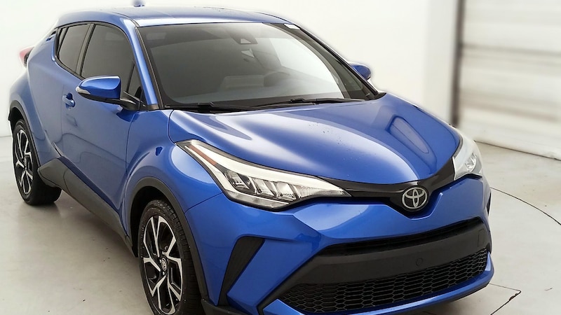 2022 Toyota C-HR XLE Hero Image