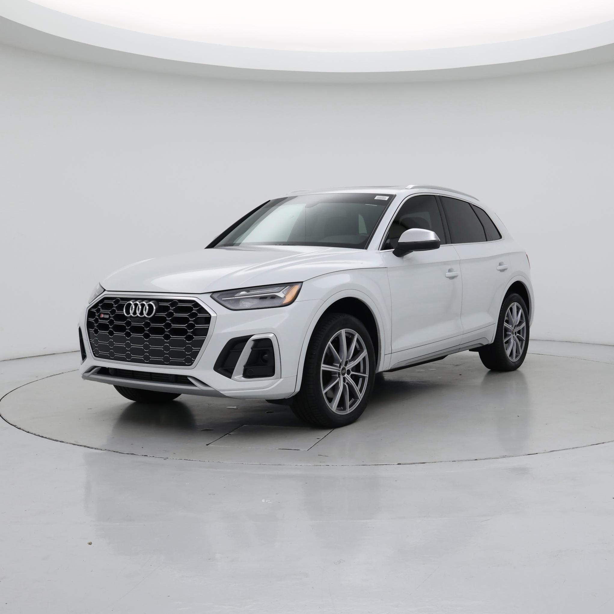 Thumbnail: 2022 Audi SQ5 - 4