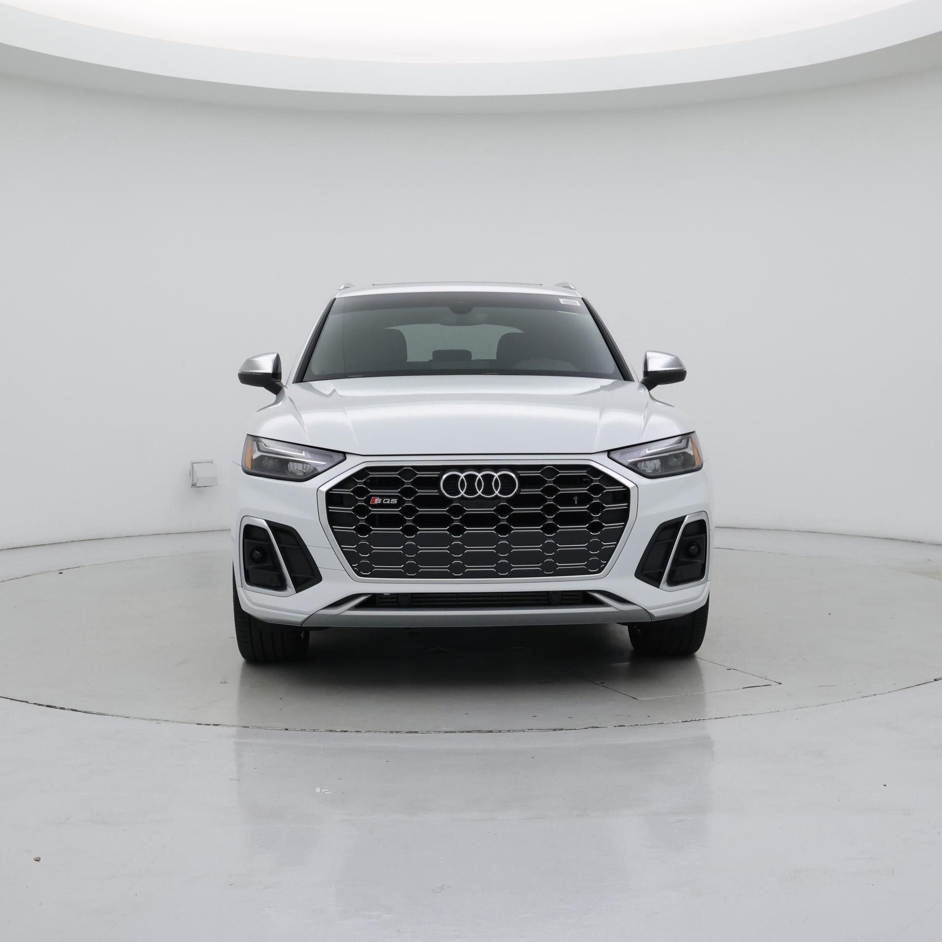 Thumbnail: 2022 Audi SQ5 - 5