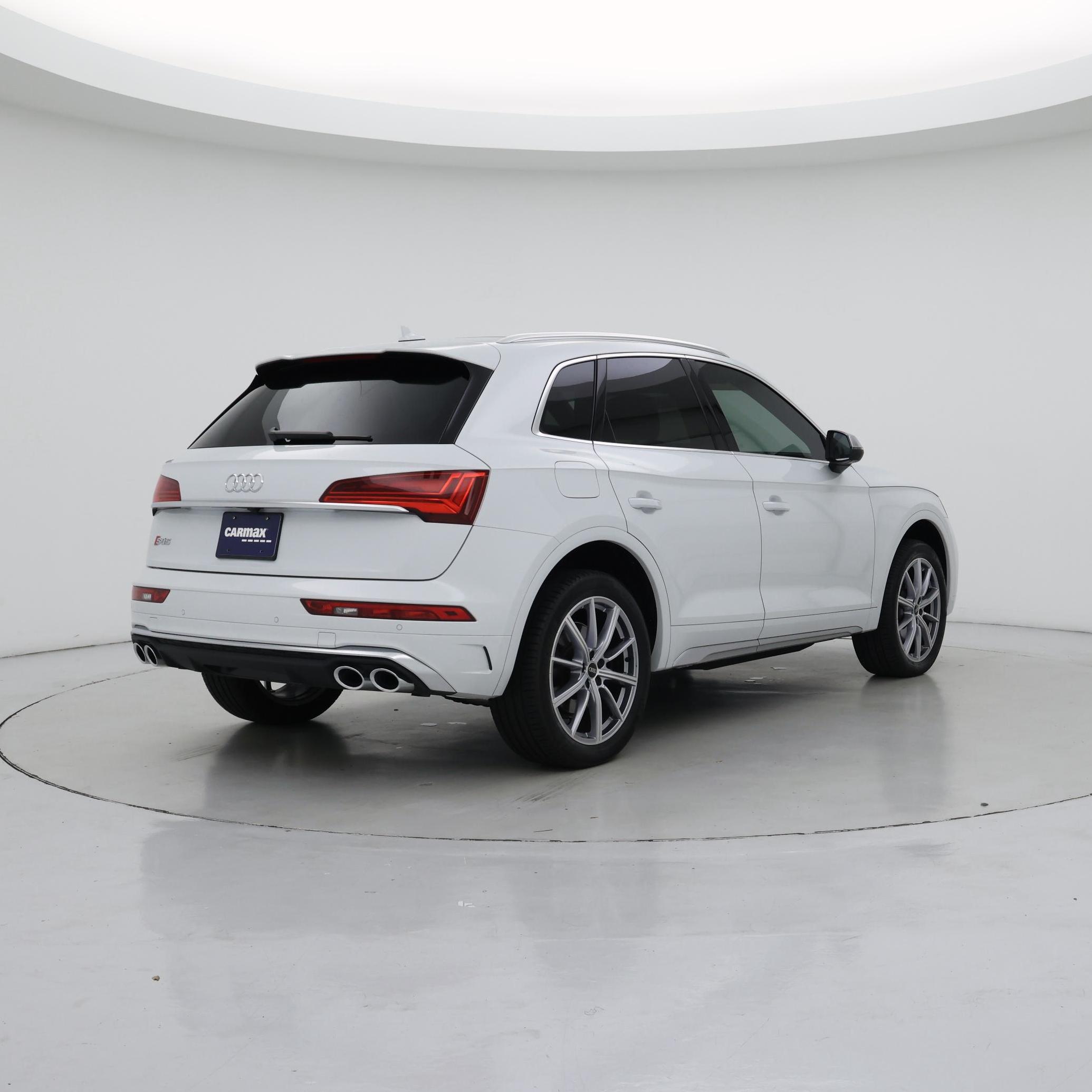 Thumbnail: 2022 Audi SQ5 - 8