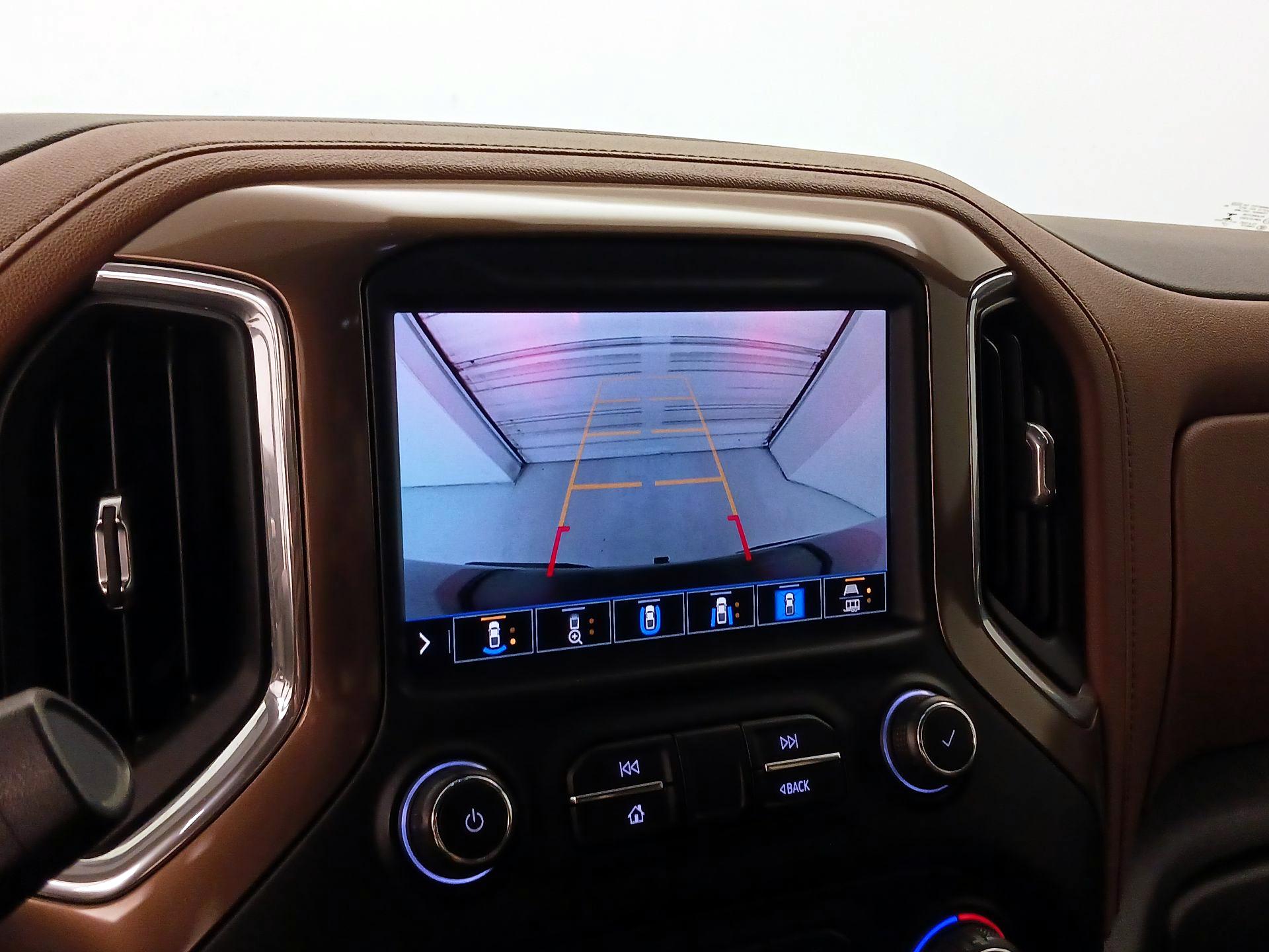 Thumbnail: 2020 Chevrolet Silverado 1500 - 15