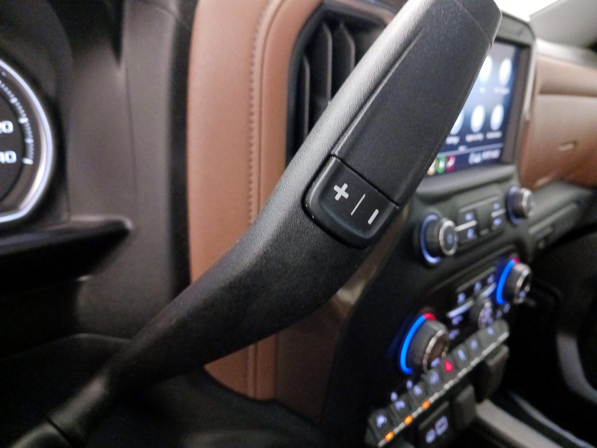 Thumbnail: 2020 Chevrolet Silverado 1500 - 18