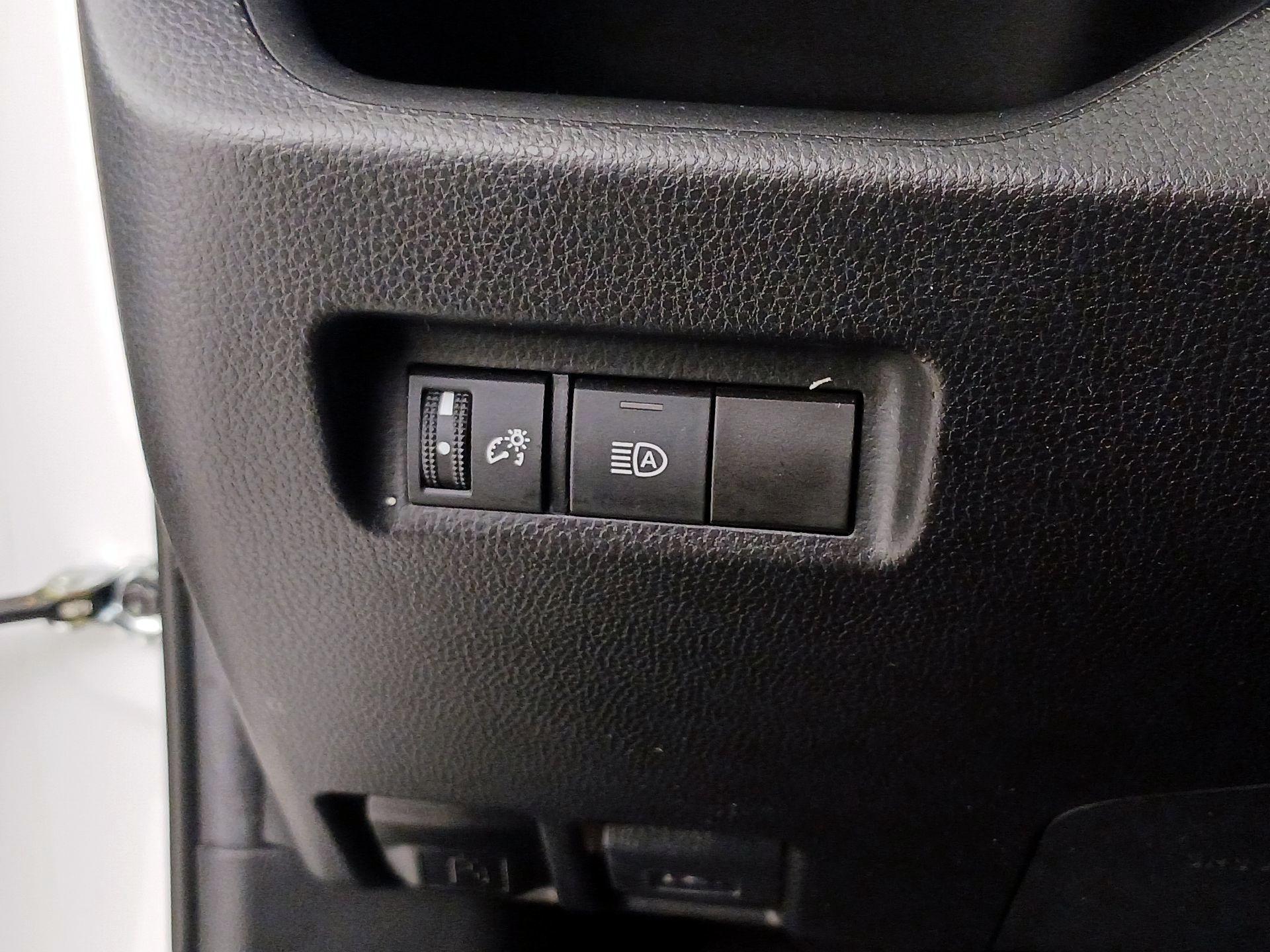 Thumbnail: 2021 Toyota RAV4 - 13