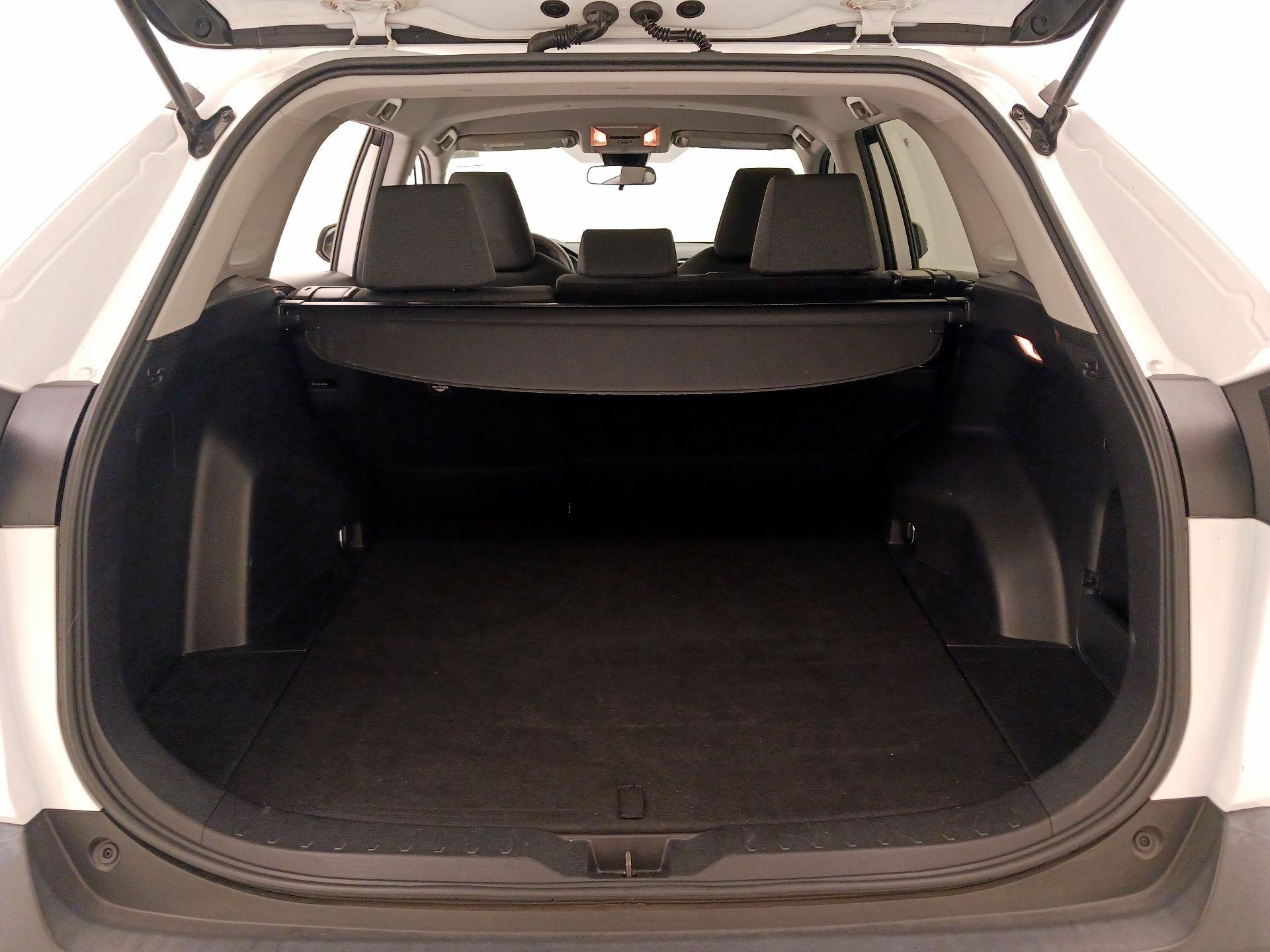 Thumbnail: 2021 Toyota RAV4 - 20