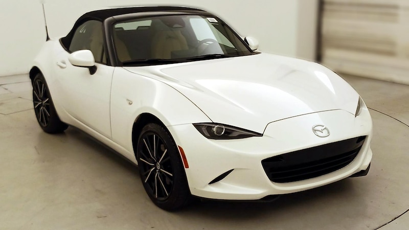 2024 Mazda MX-5 Miata Grand Touring Hero Image