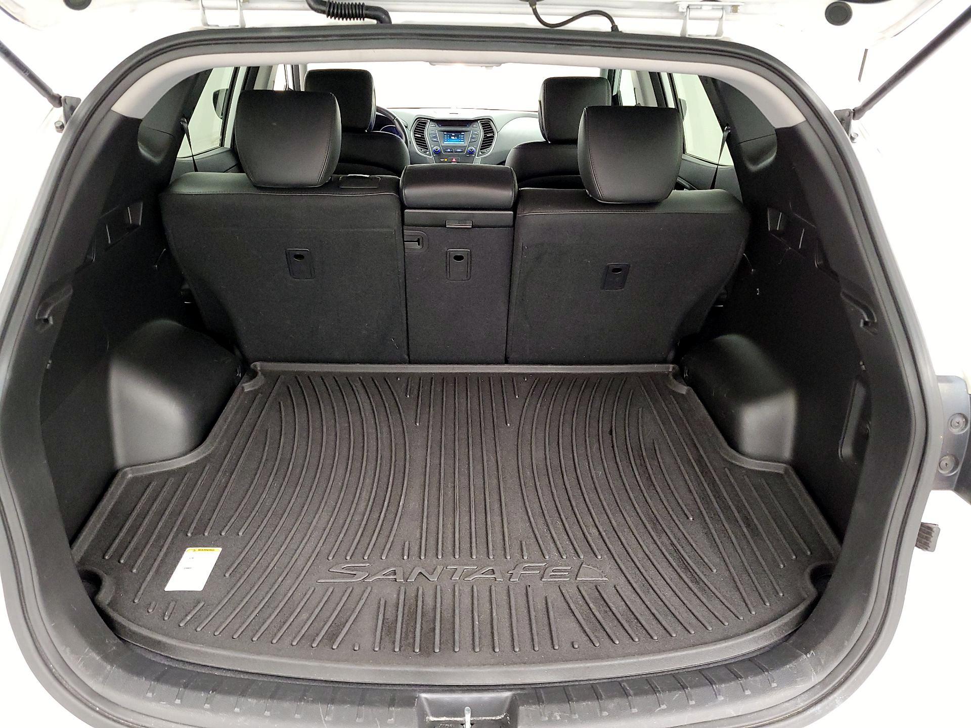 Thumbnail: 2013 Hyundai Santa Fe - 16