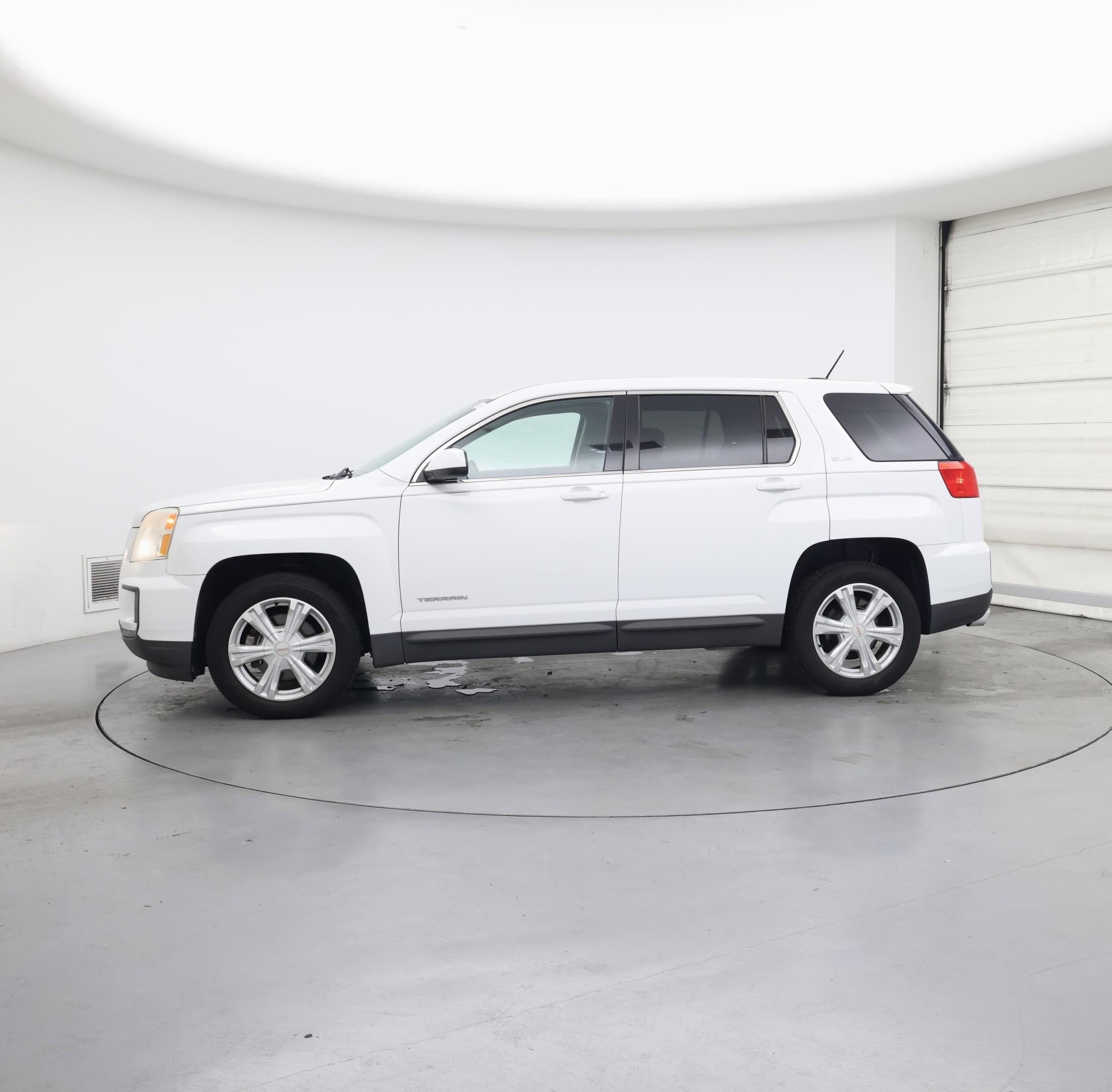 Thumbnail: 2017 GMC Terrain - 3