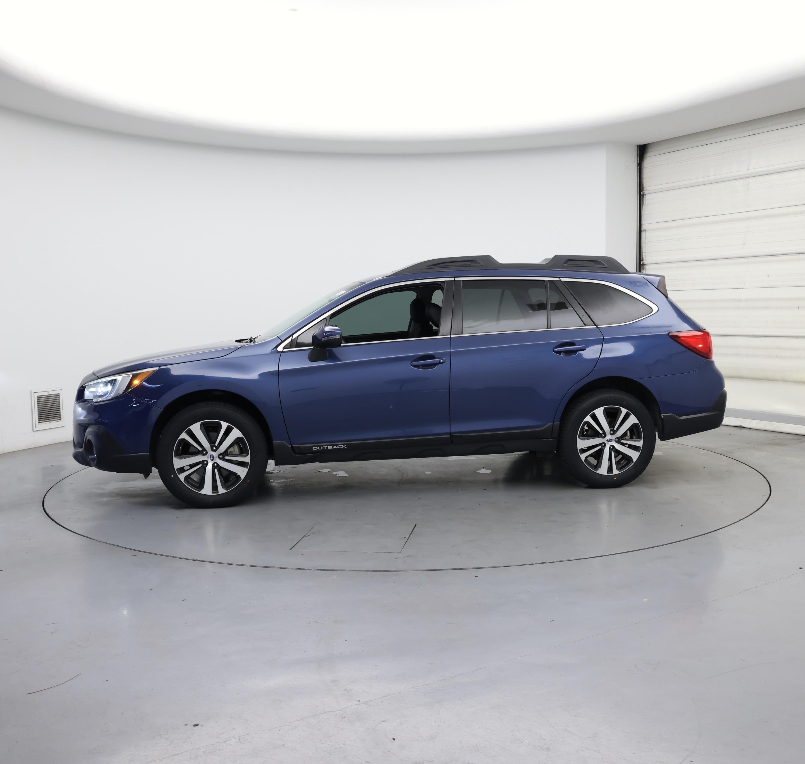 Thumbnail: 2019 Subaru Outback - 3