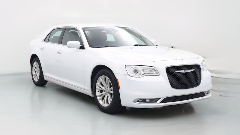 2019 Chrysler 300 Touring Hero Image