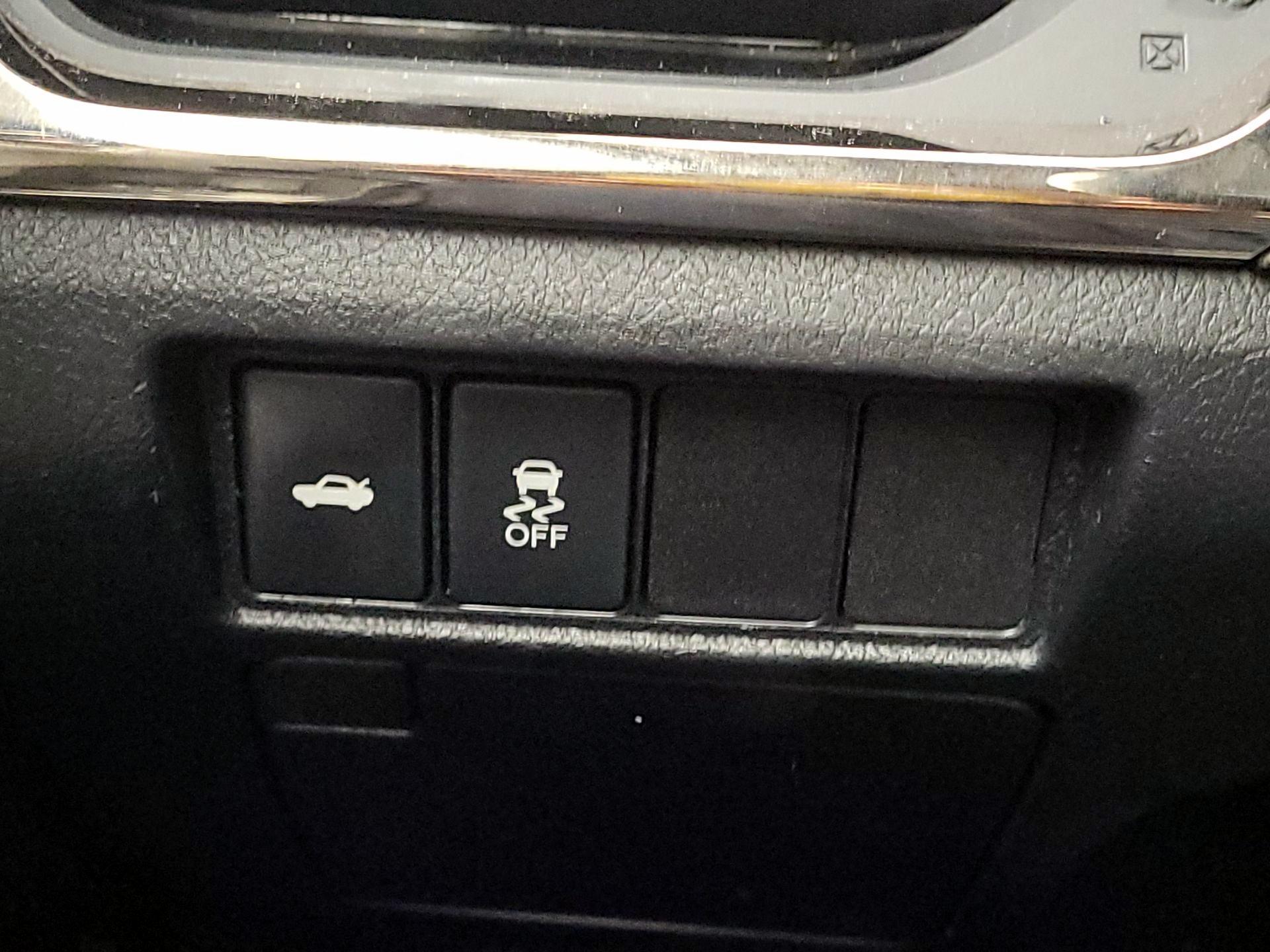 Thumbnail: 2013 Toyota Avalon - 13