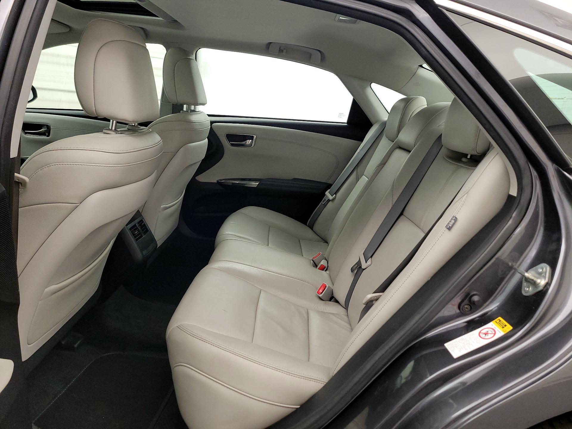 Thumbnail: 2013 Toyota Avalon - 20