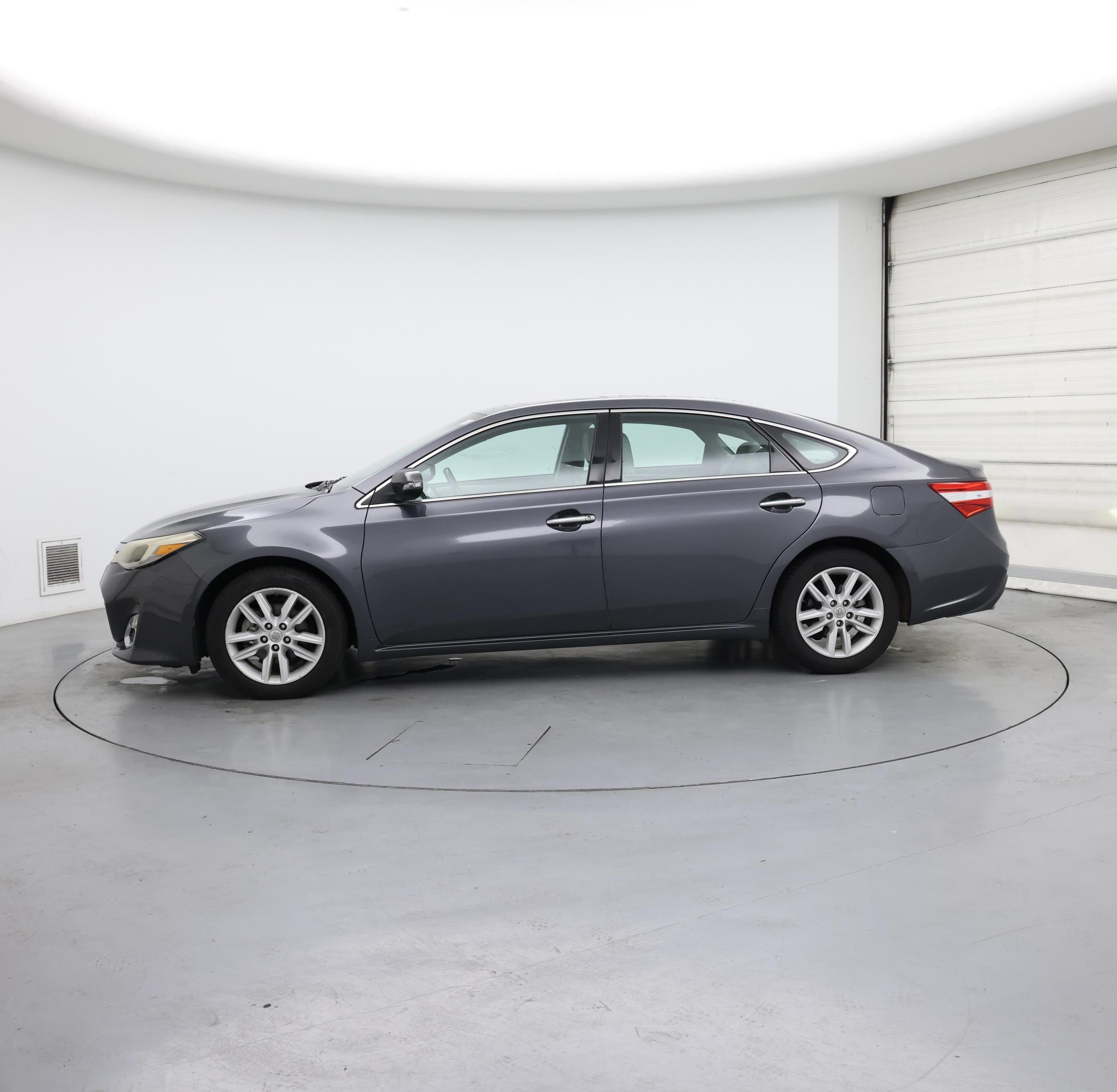 Thumbnail: 2013 Toyota Avalon - 3