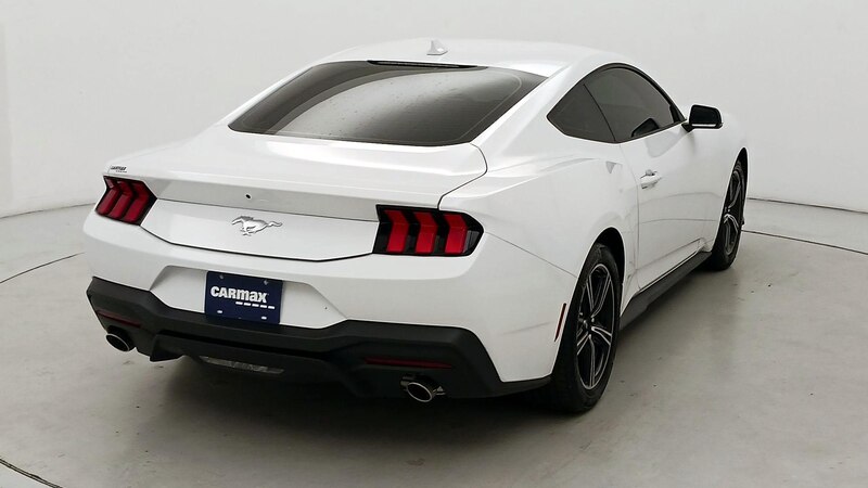 2024 Ford Mustang  5