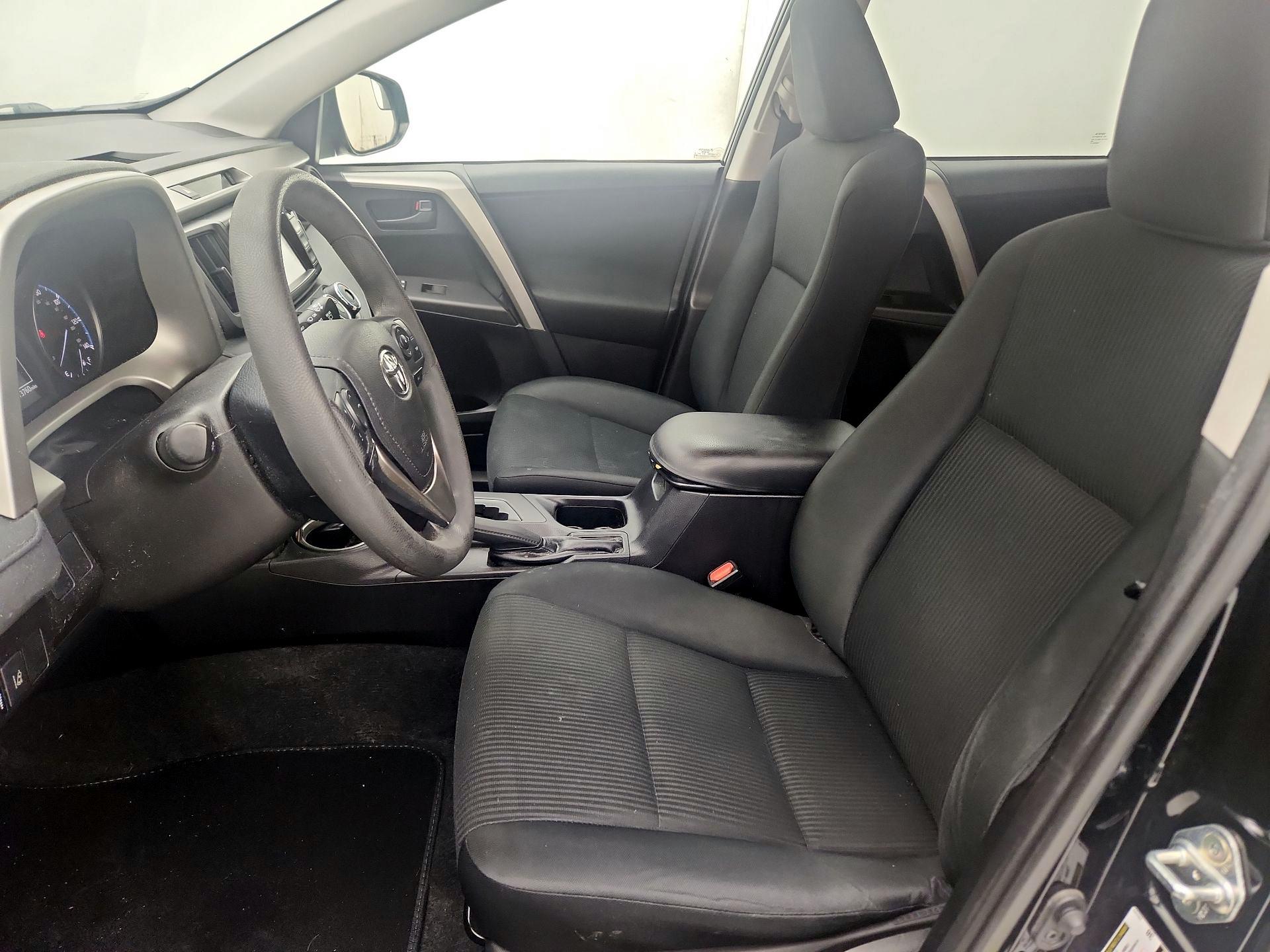 Thumbnail: 2017 Toyota RAV4 - 11
