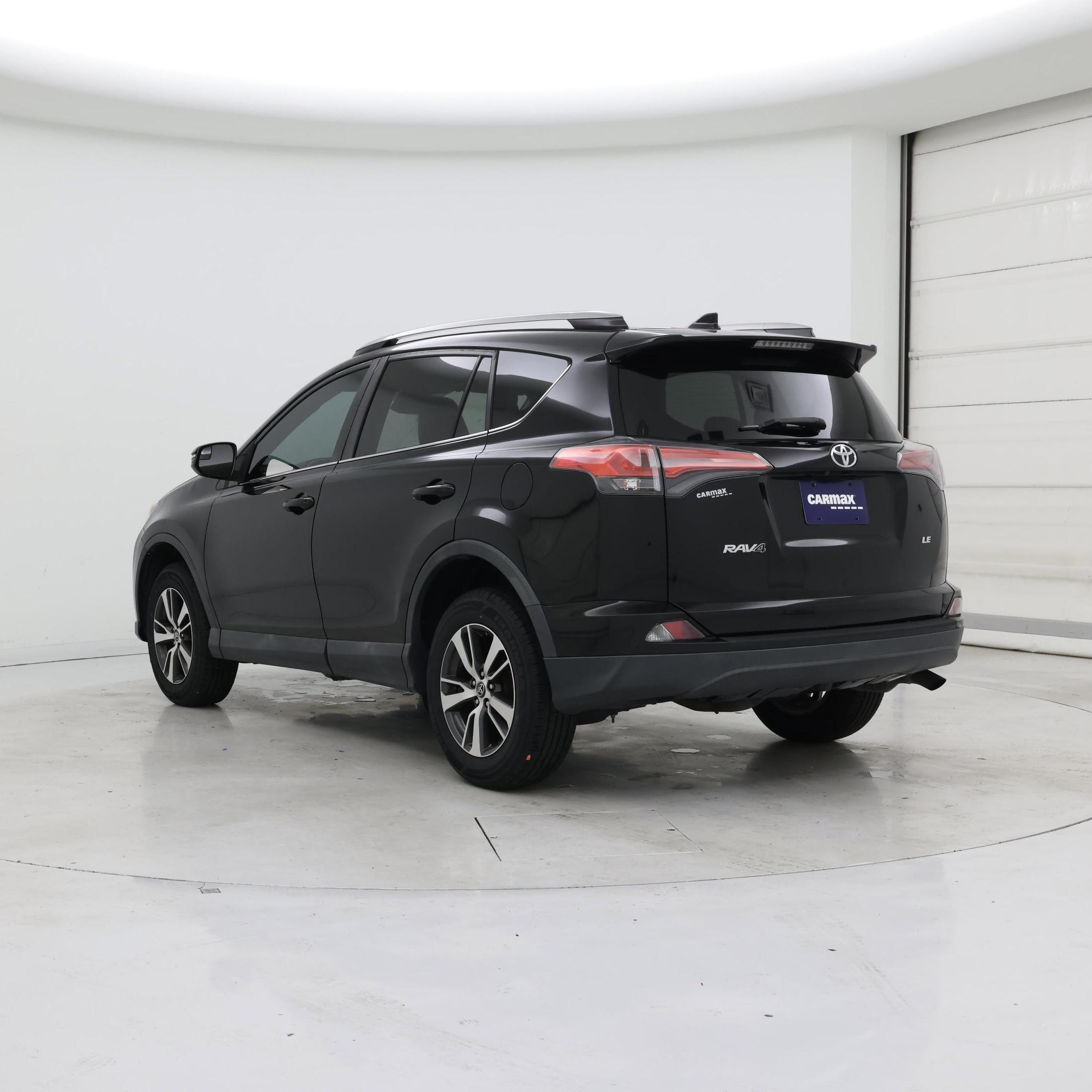 Thumbnail: 2017 Toyota RAV4 - 2