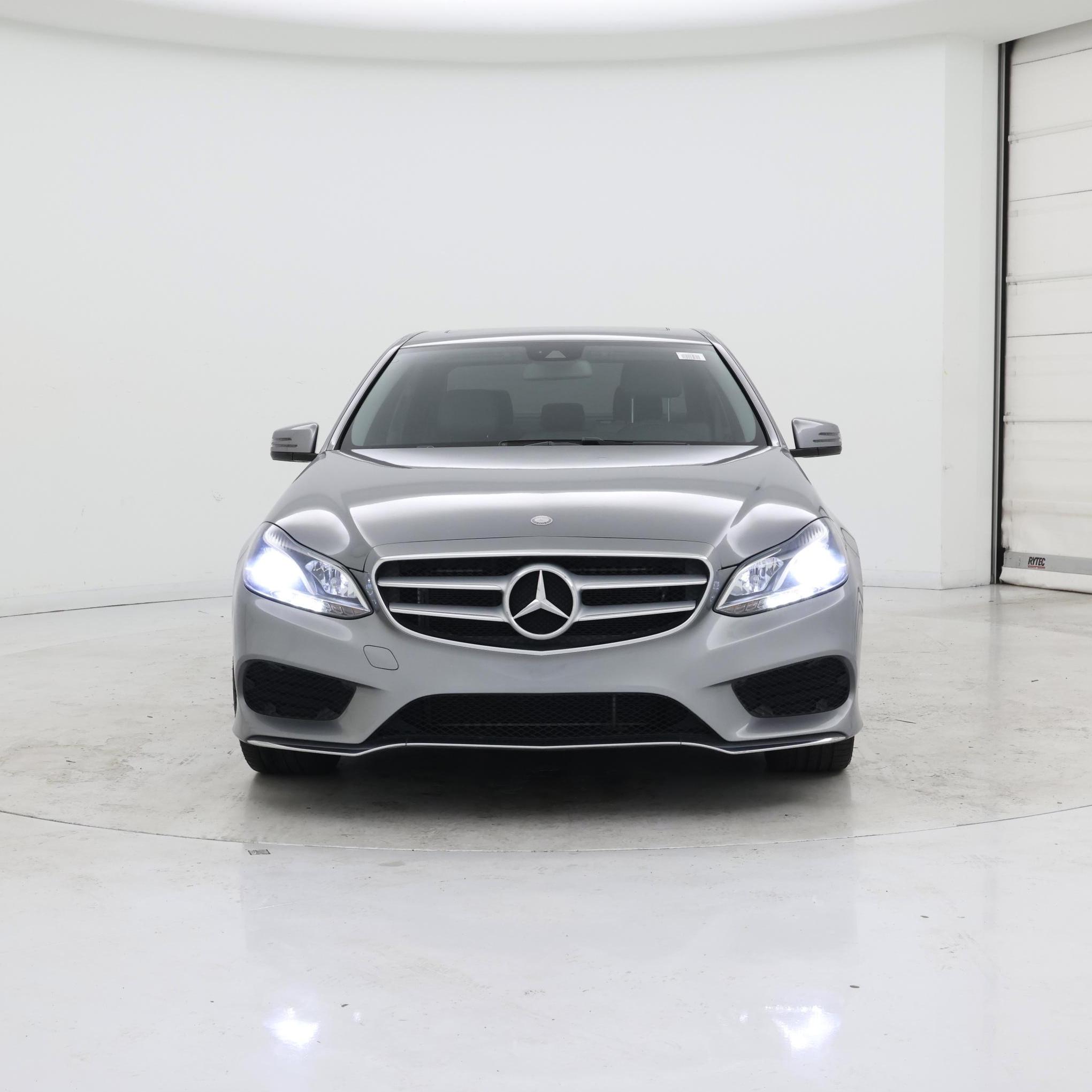 Thumbnail: 2014 Mercedes-Benz E-Class - 5