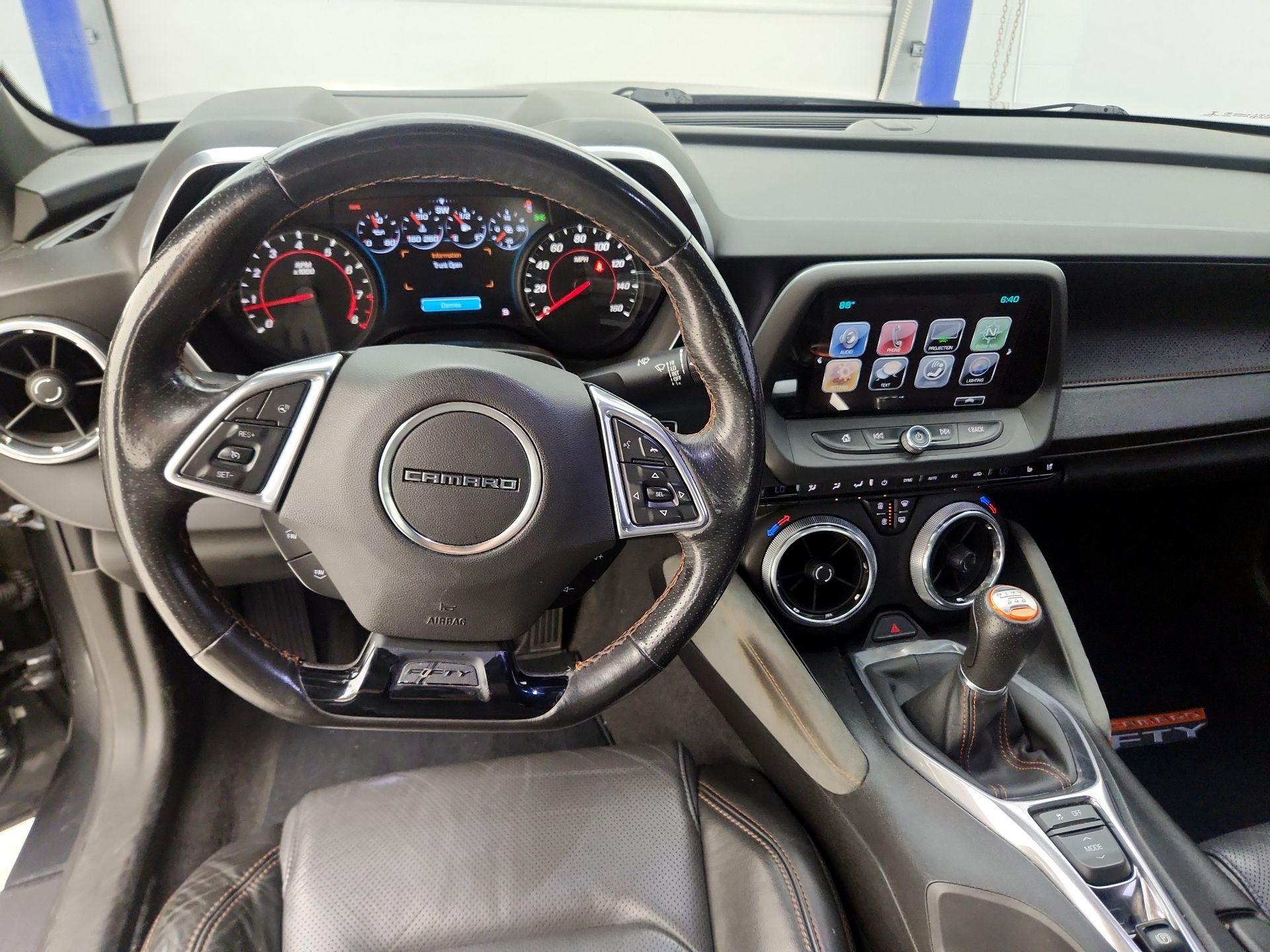 Thumbnail: 2017 Chevrolet Camaro - 9