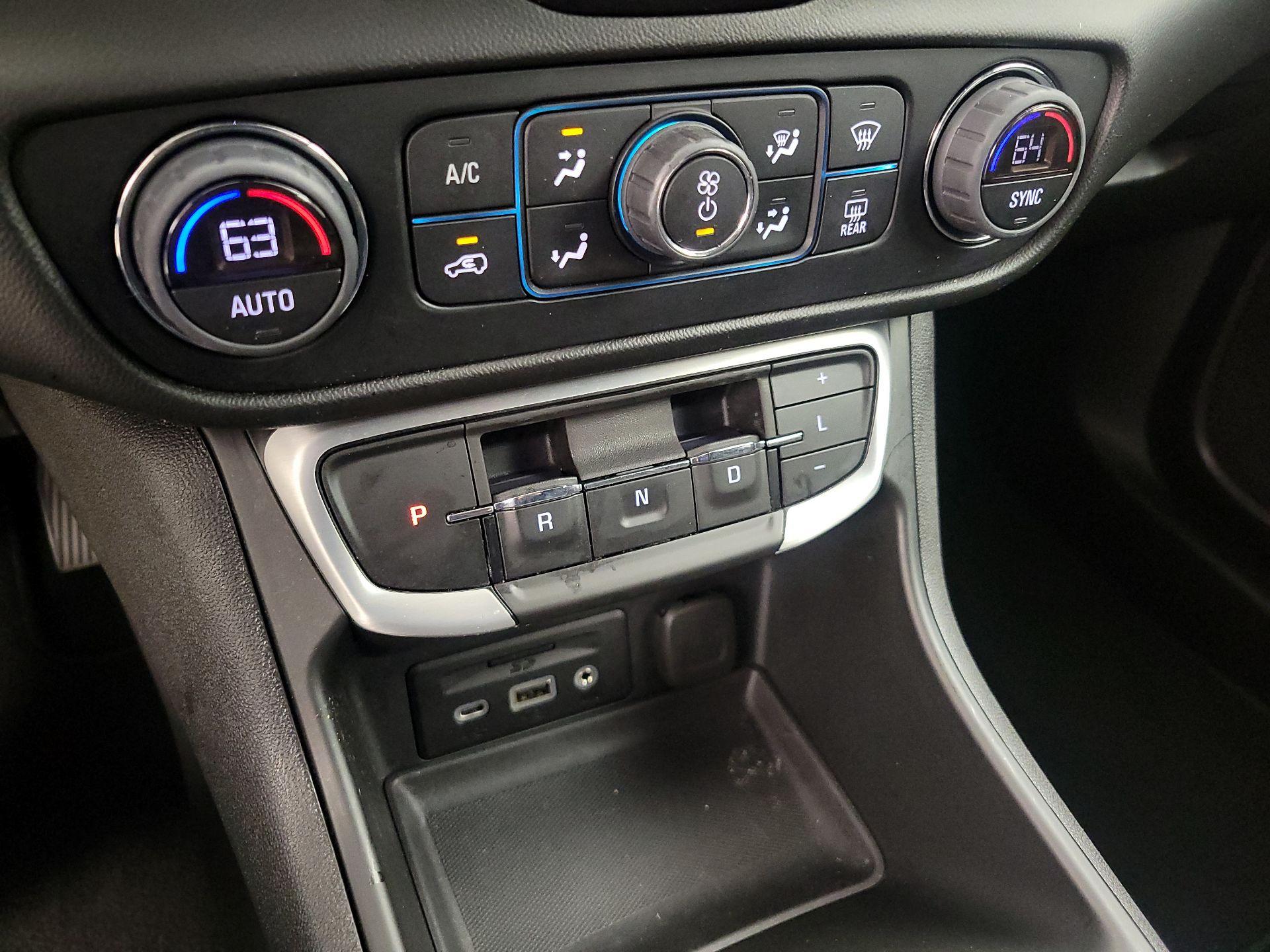 Thumbnail: 2022 GMC Terrain - 16