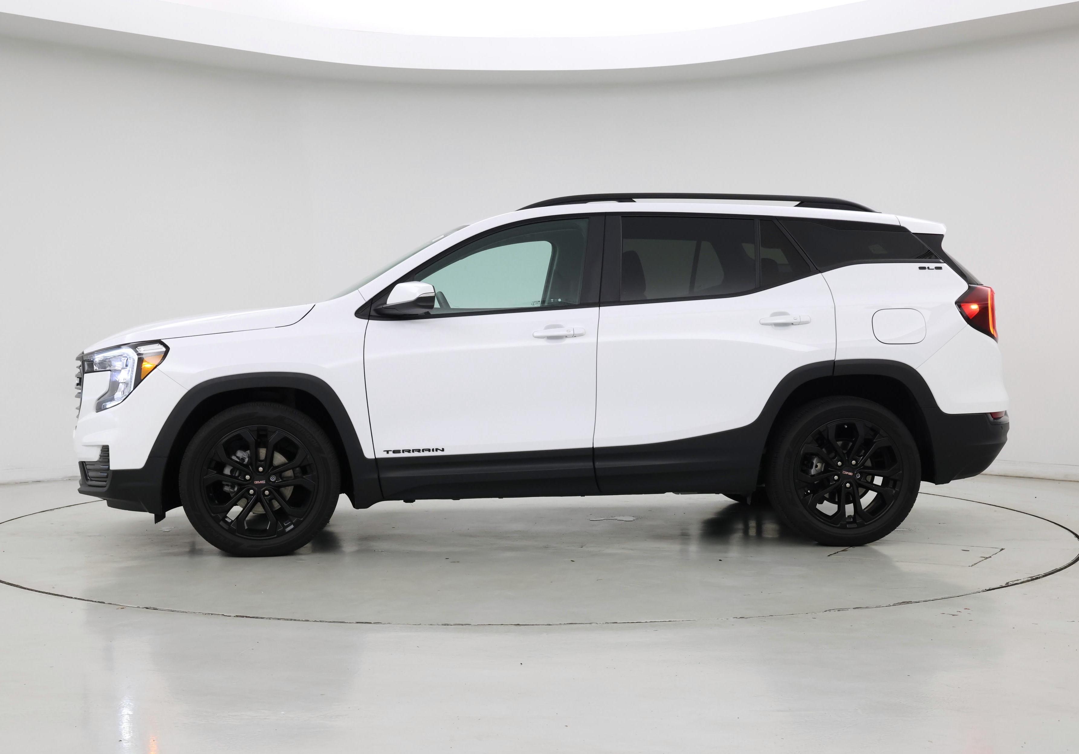 Thumbnail: 2022 GMC Terrain - 3