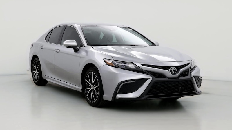 2024 Toyota Camry SE Hero Image