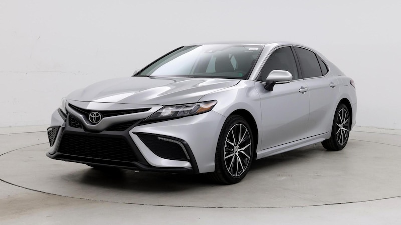 2024 Toyota Camry SE 4