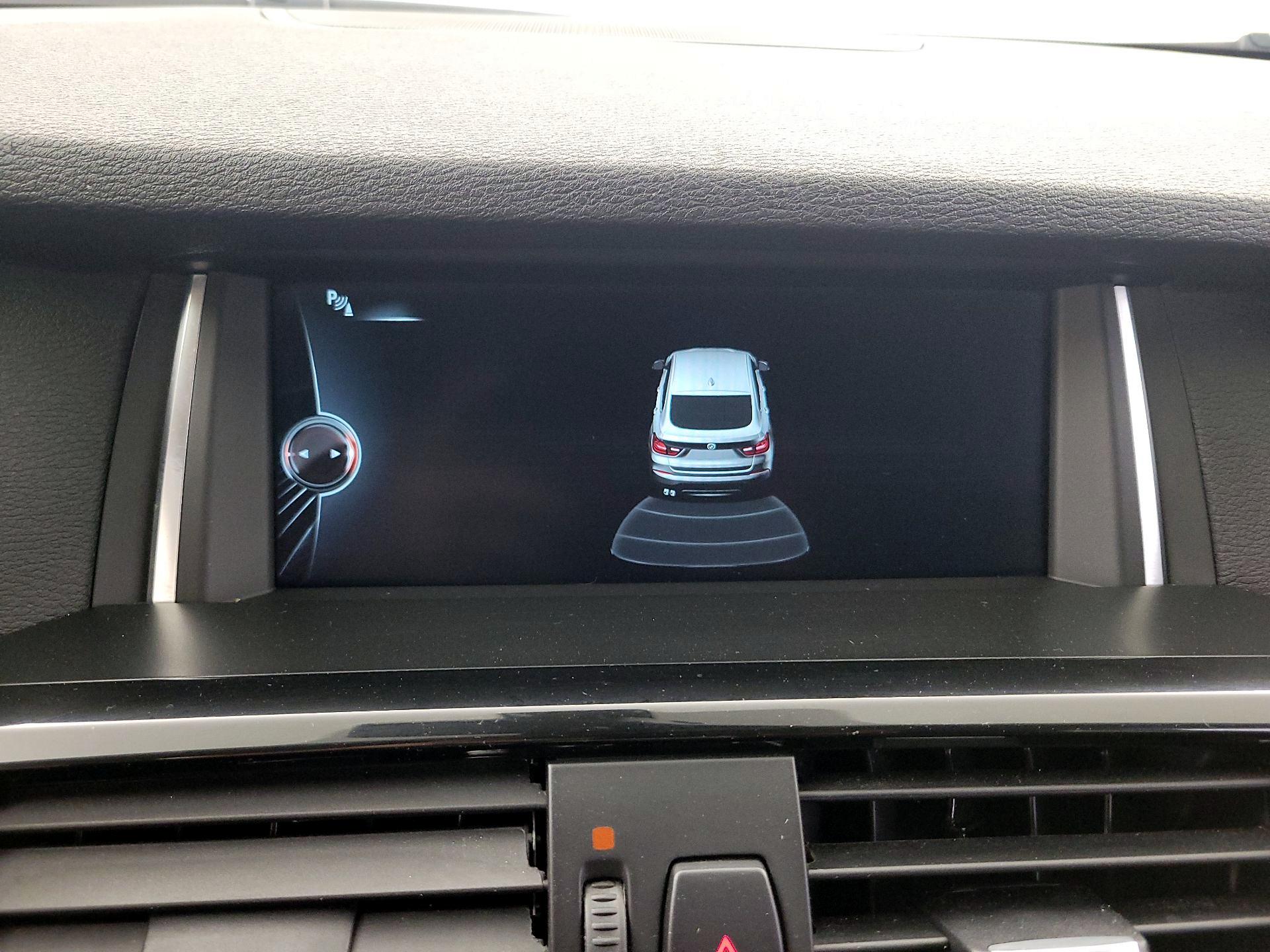 Thumbnail: 2016 BMW X4 - 15