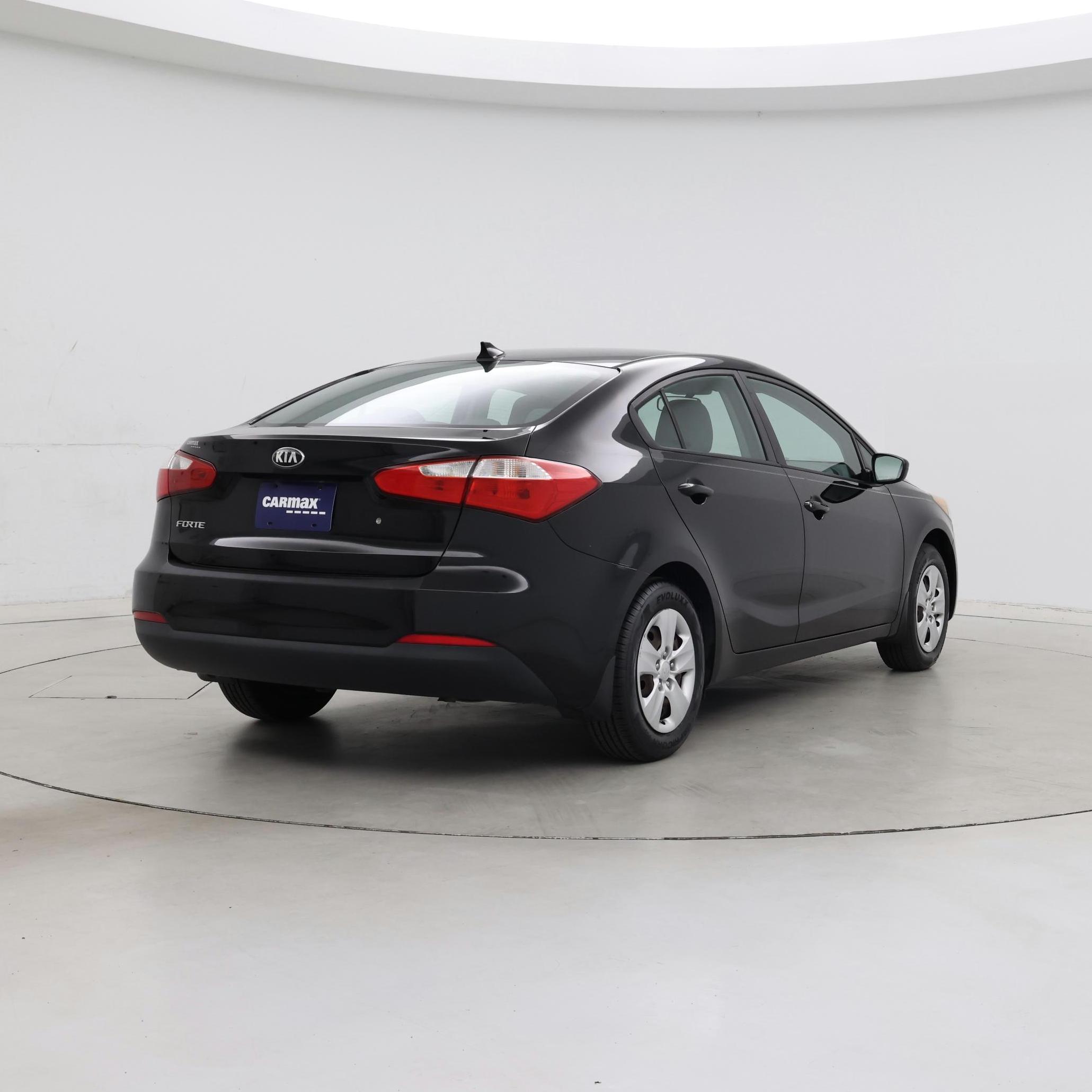 Thumbnail: 2015 Kia Forte - 8