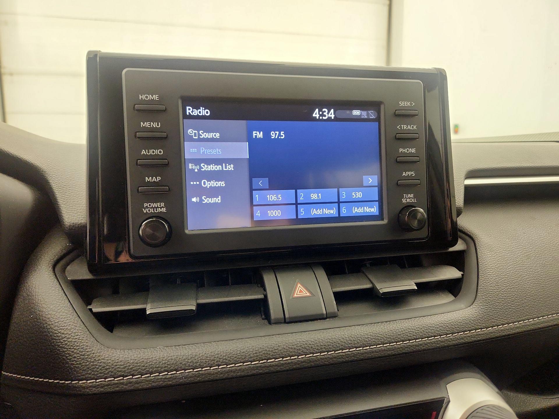 Thumbnail: 2019 Toyota RAV4 - 15