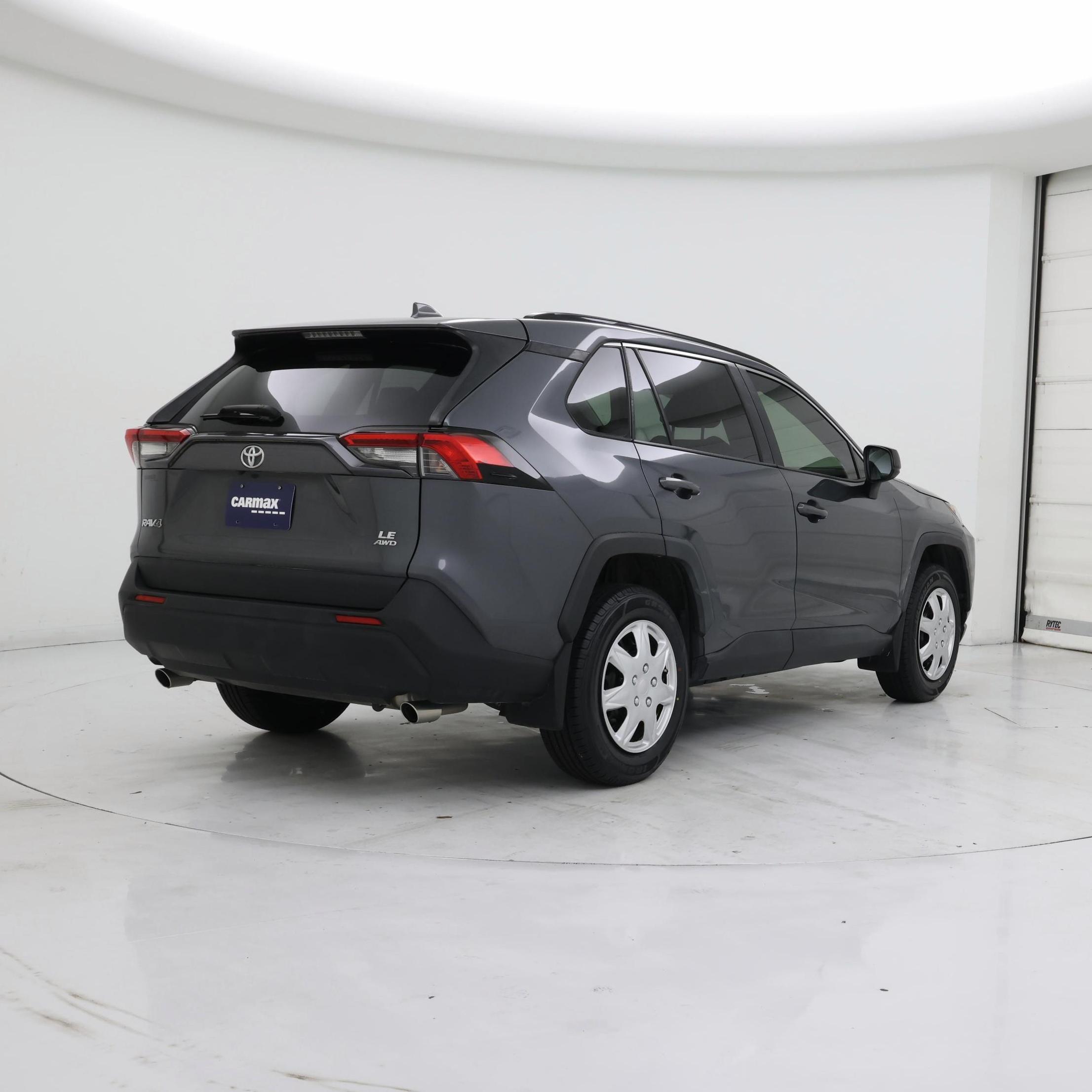 Thumbnail: 2019 Toyota RAV4 - 8