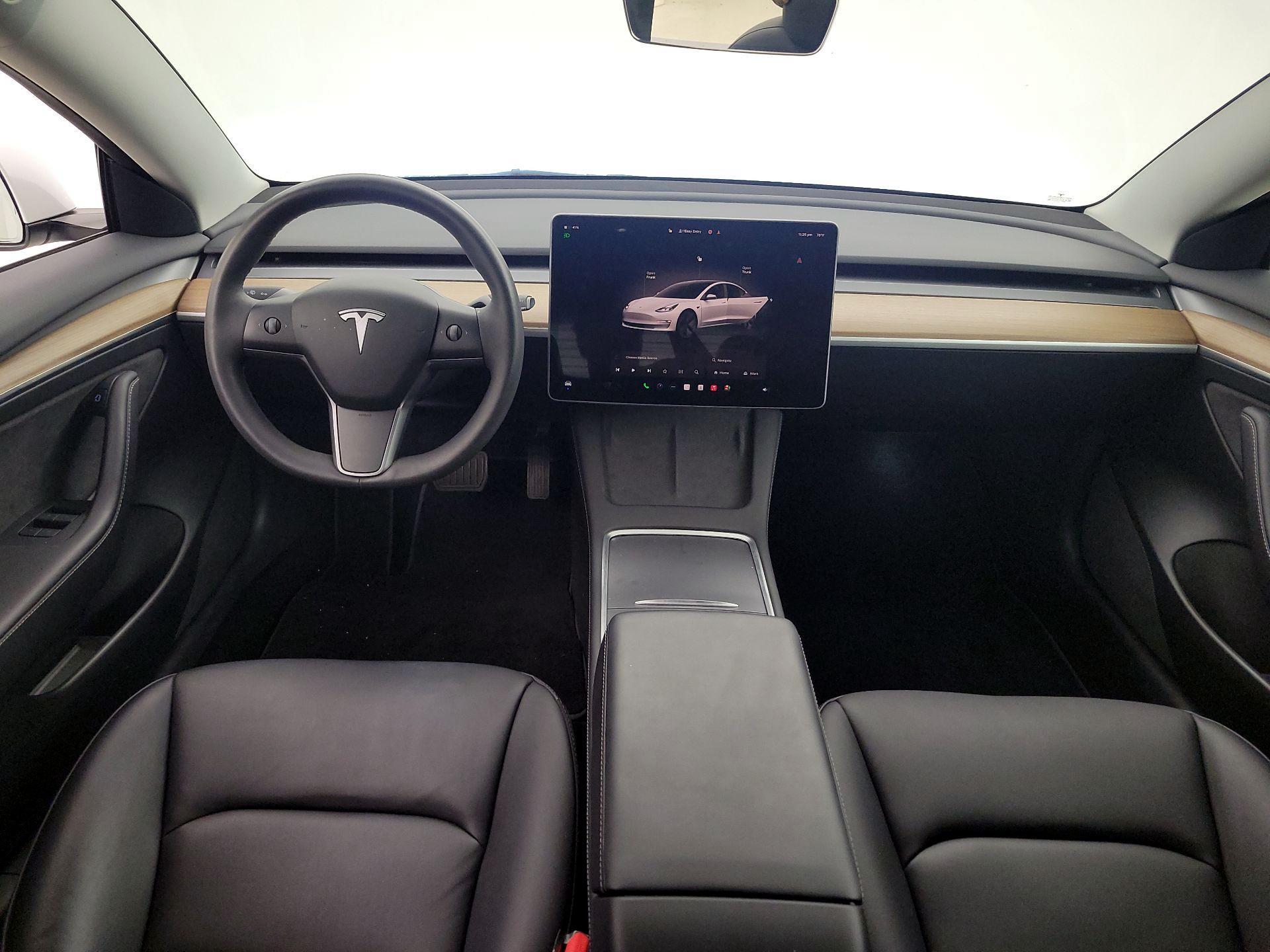Thumbnail: 2023 Tesla Model 3 - 9