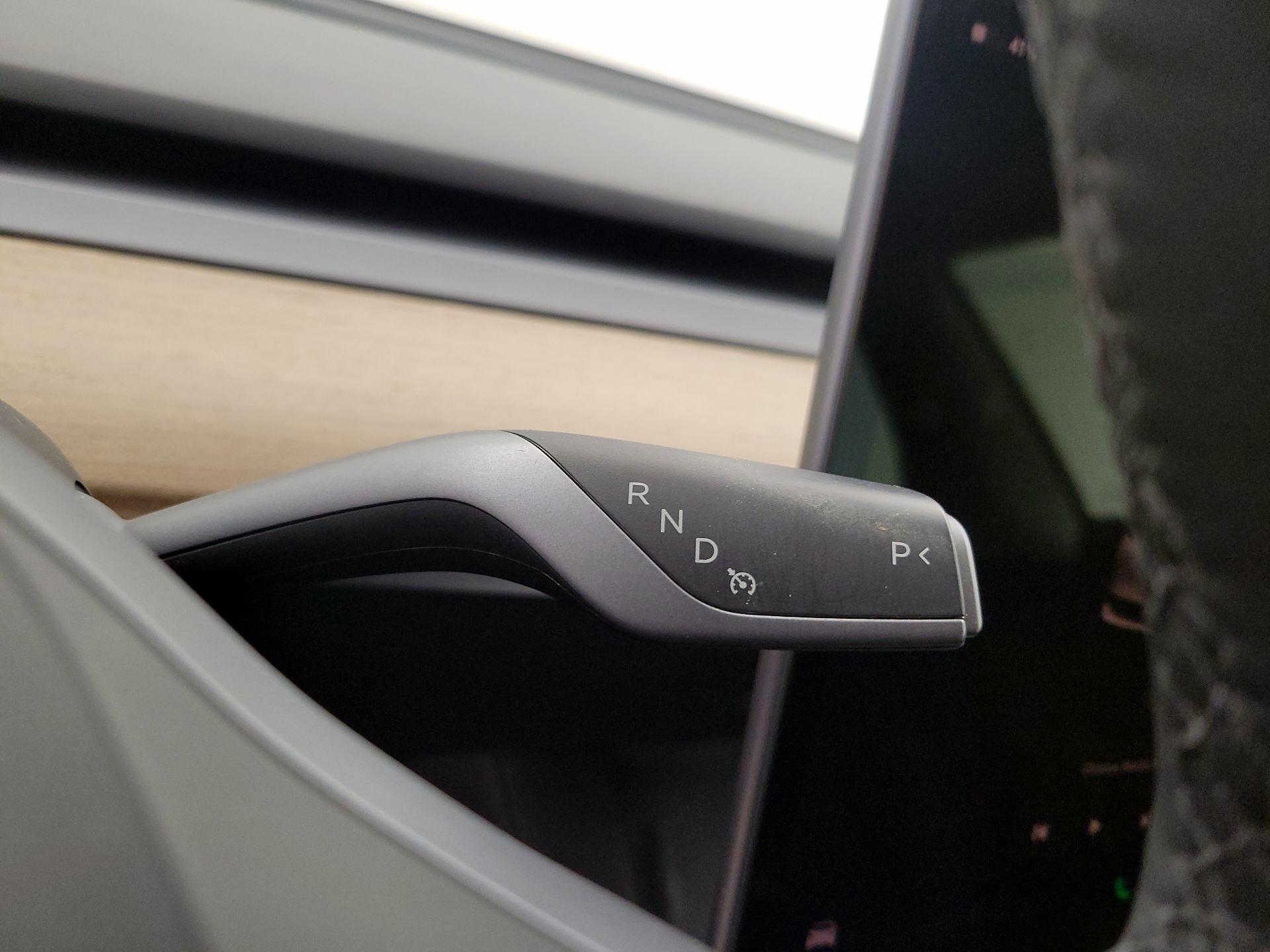 Thumbnail: 2023 Tesla Model 3 - 17