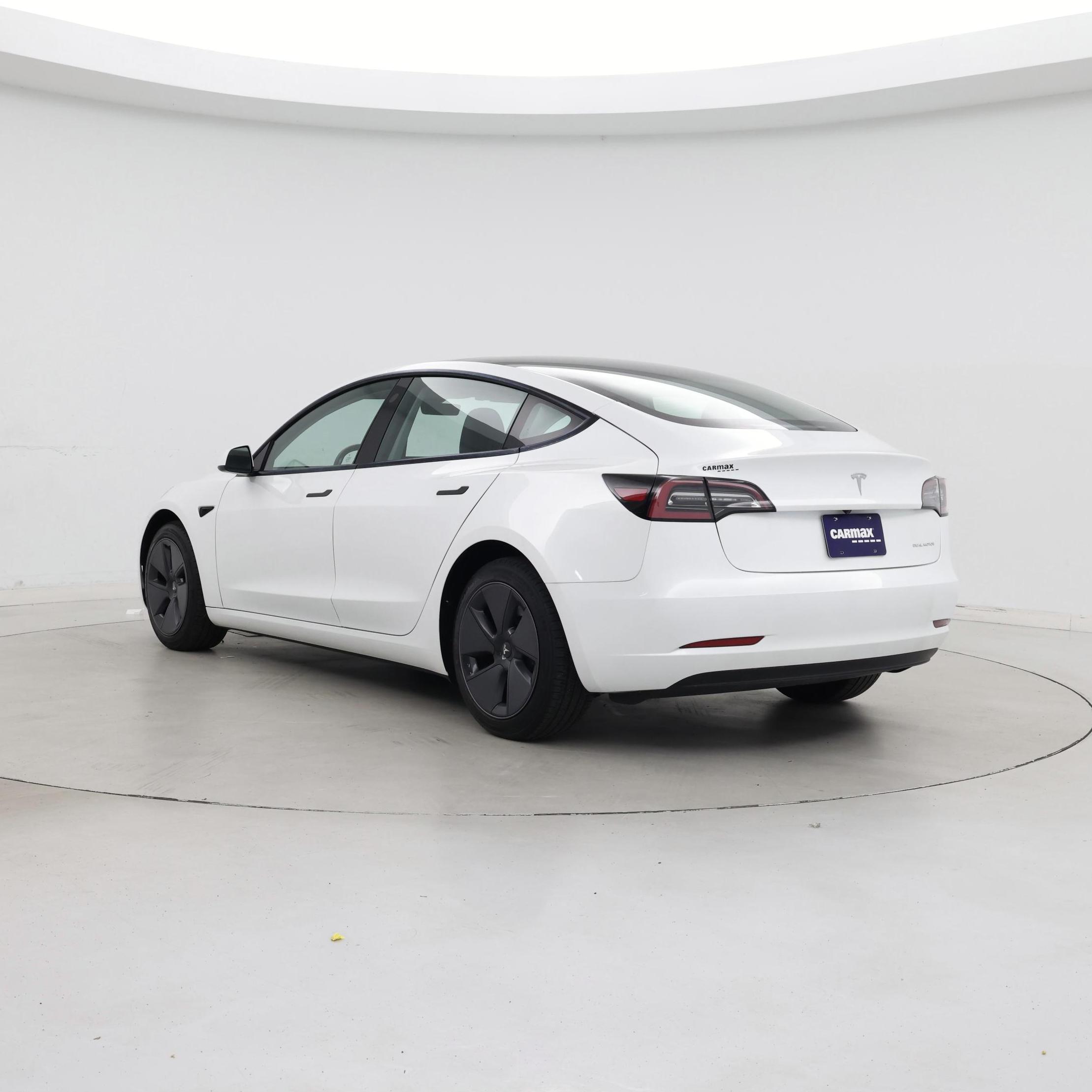 Thumbnail: 2023 Tesla Model 3 - 2