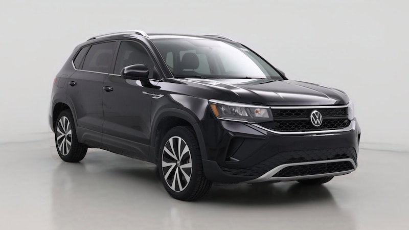 2022 Volkswagen Taos SE Hero Image