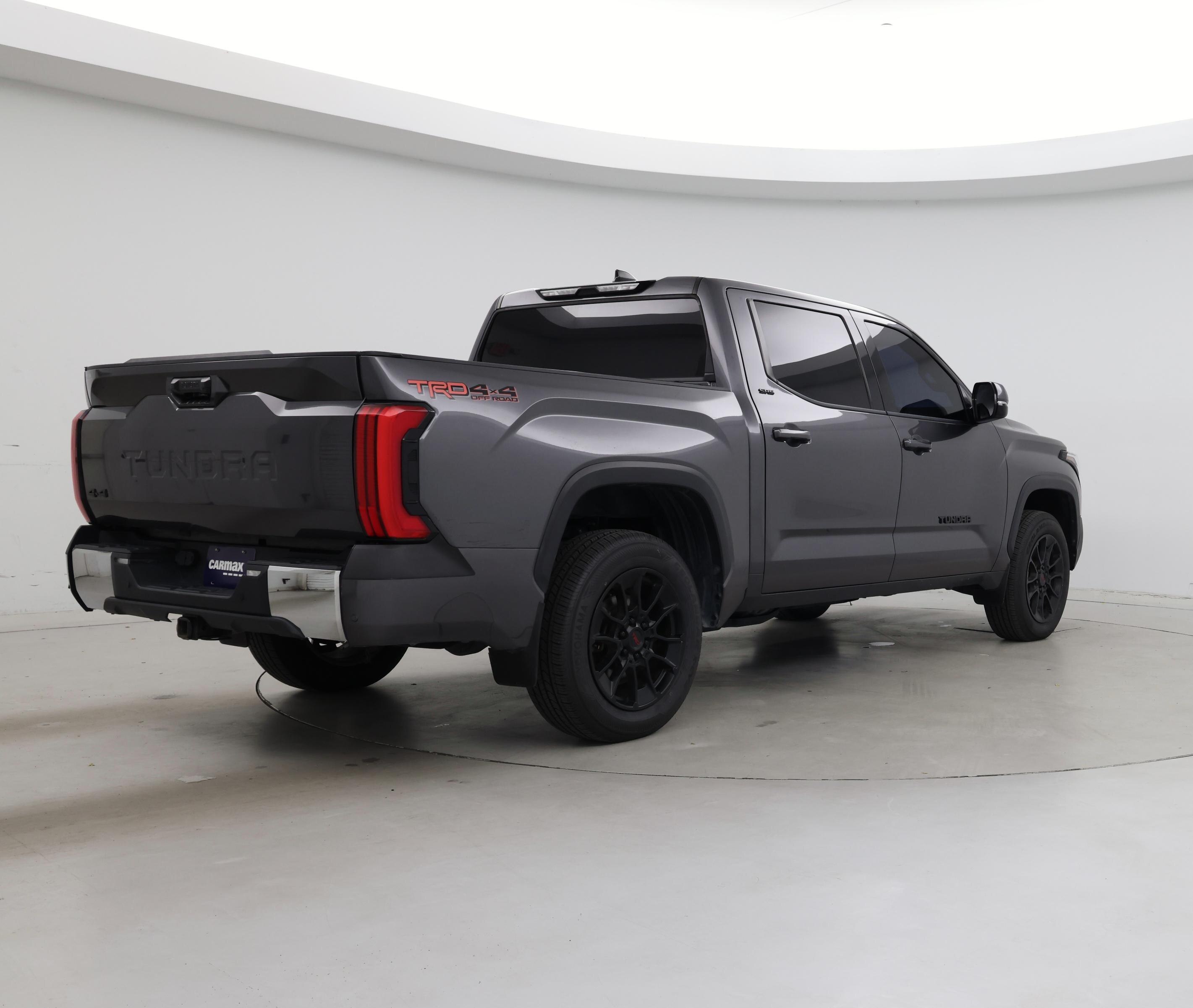 Thumbnail: 2022 Toyota Tundra - 8