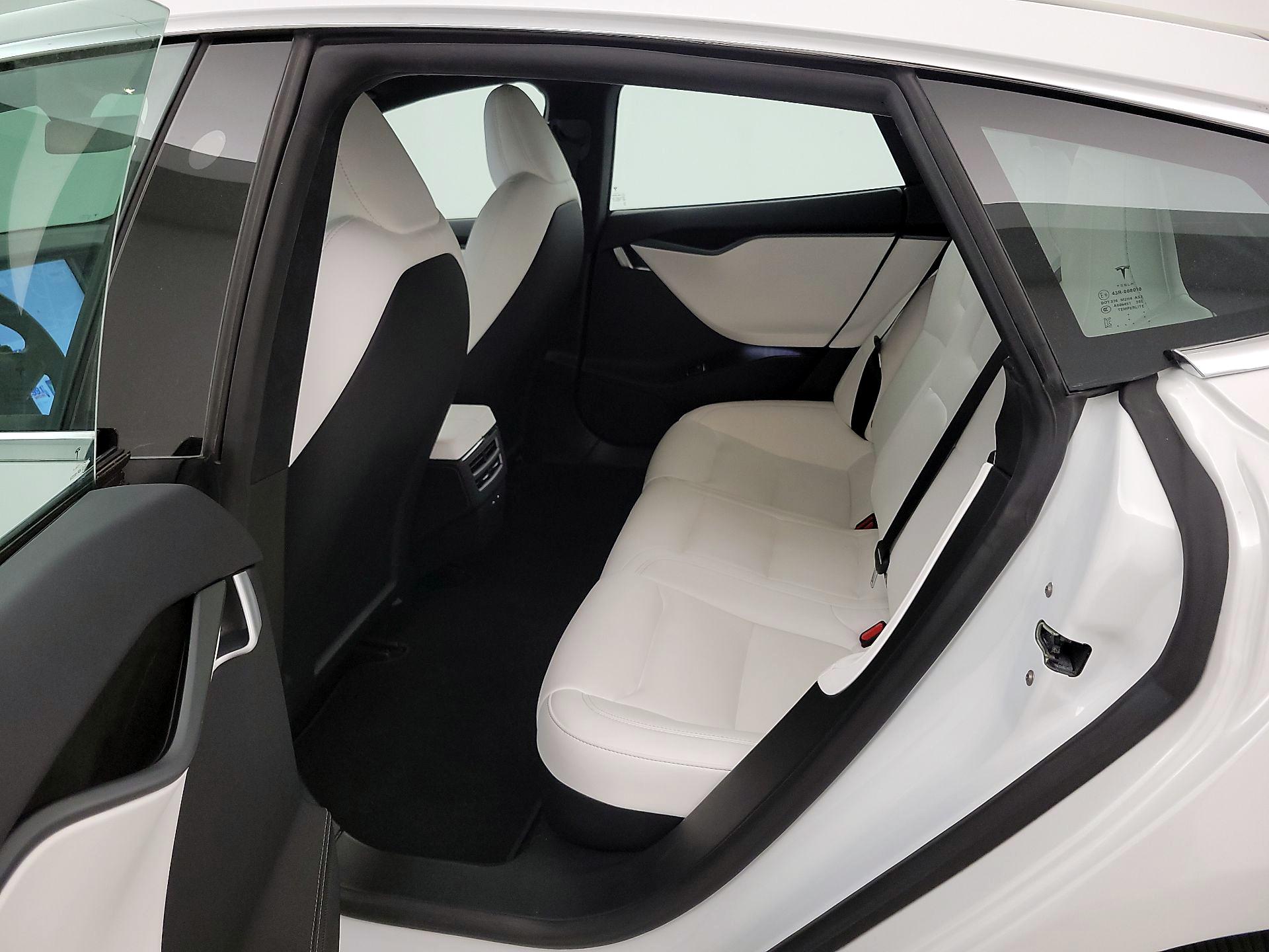 Thumbnail: 2021 Tesla Model S - 18