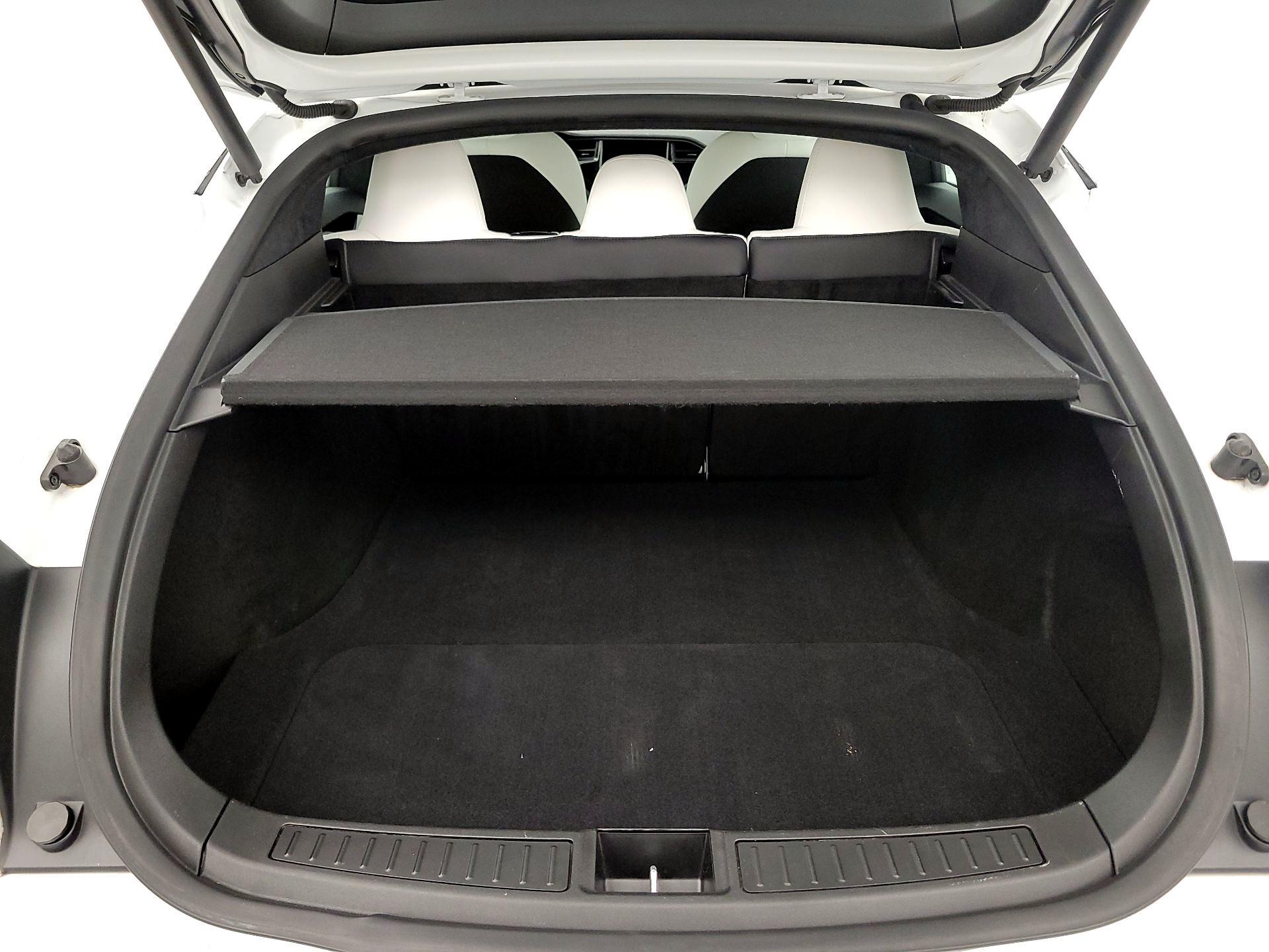 Thumbnail: 2021 Tesla Model S - 19