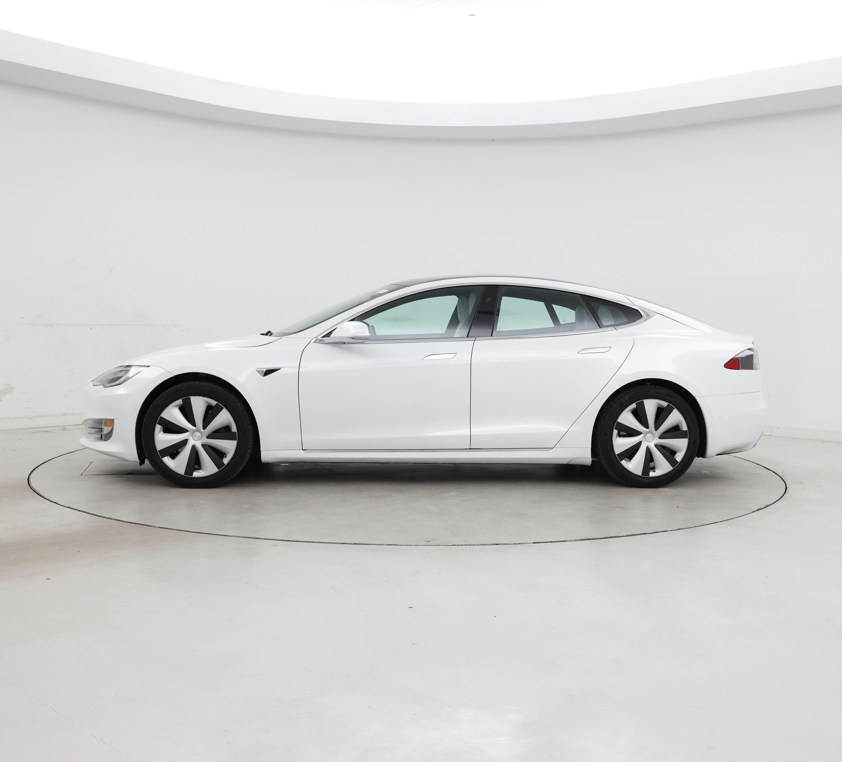 Thumbnail: 2021 Tesla Model S - 3