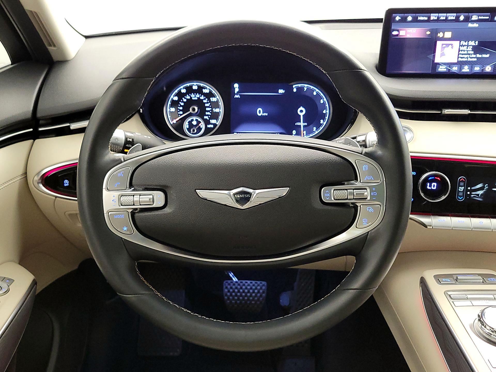 Thumbnail: 2022 Genesis GV70 - 10