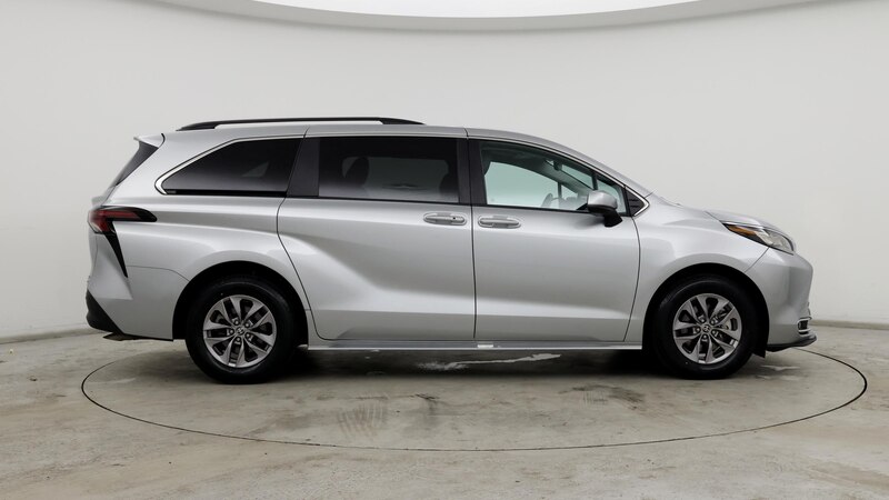 2023 Toyota Sienna XLE 7