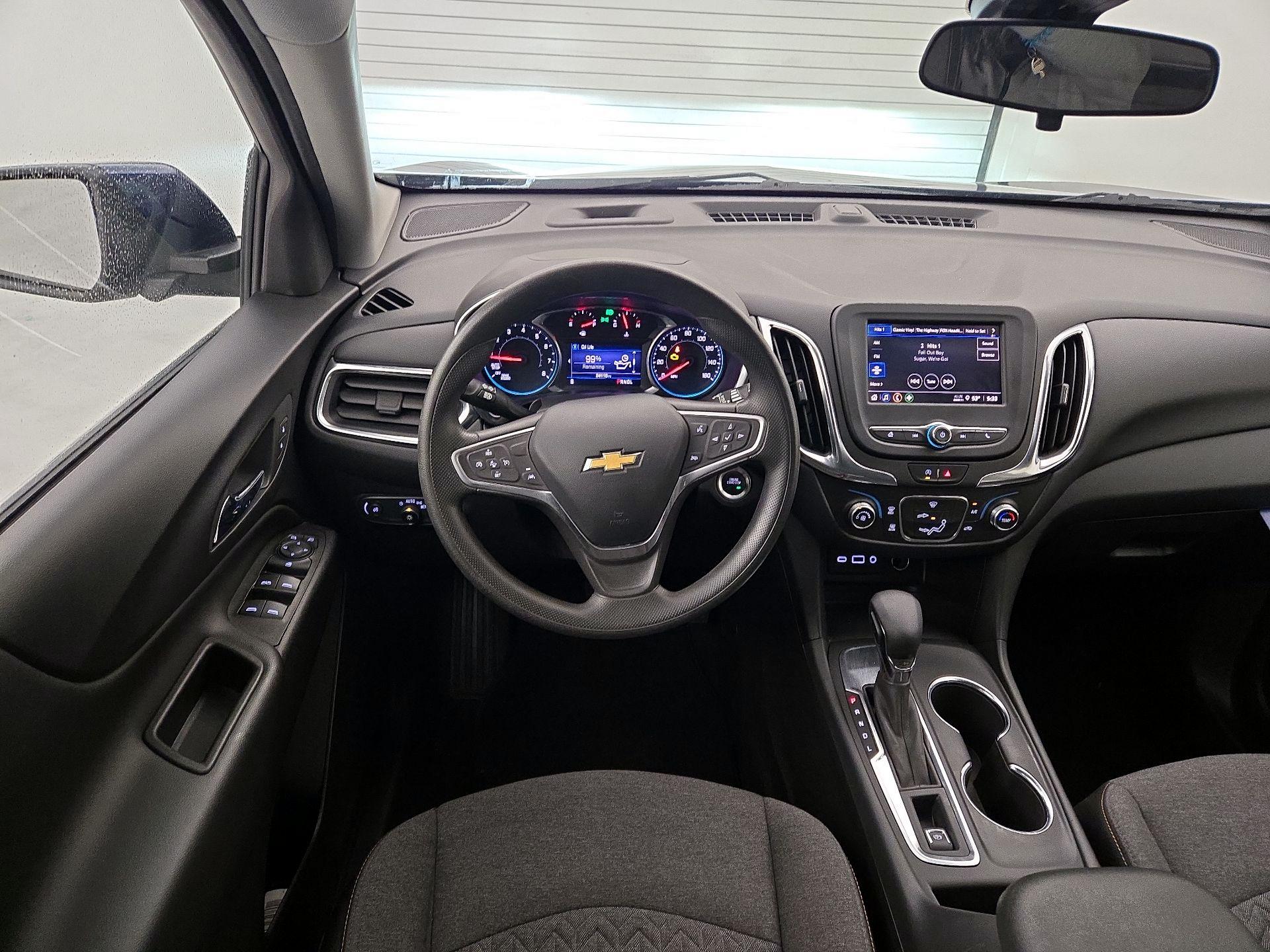 Thumbnail: 2022 Chevrolet Equinox - 10