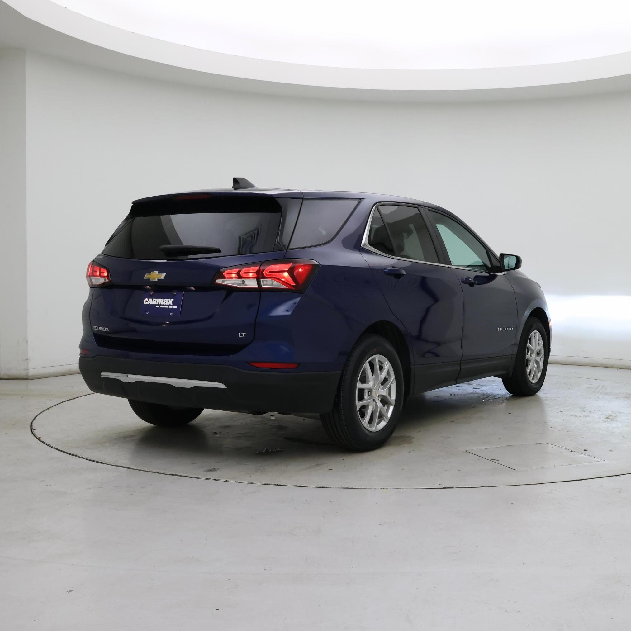 Thumbnail: 2022 Chevrolet Equinox - 8
