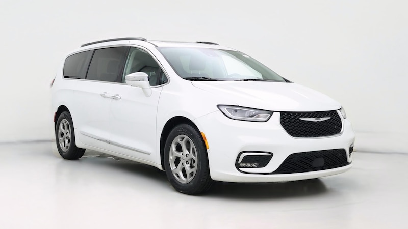 2022 Chrysler Pacifica Limited Hero Image