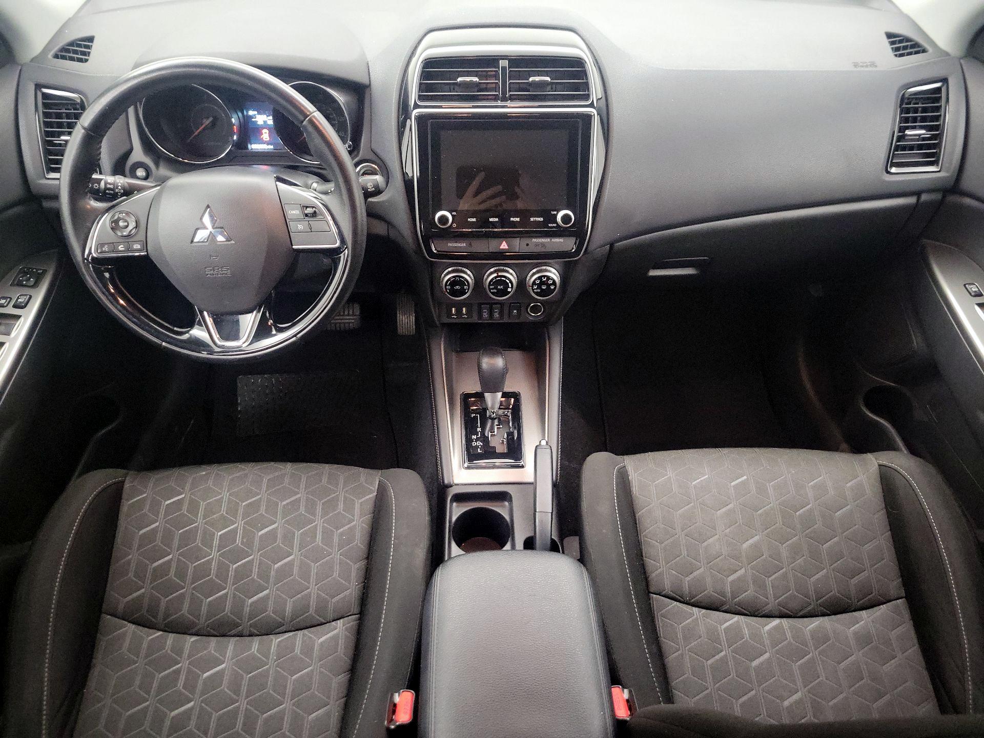 Thumbnail: 2021 Mitsubishi Outlander Sport - 9