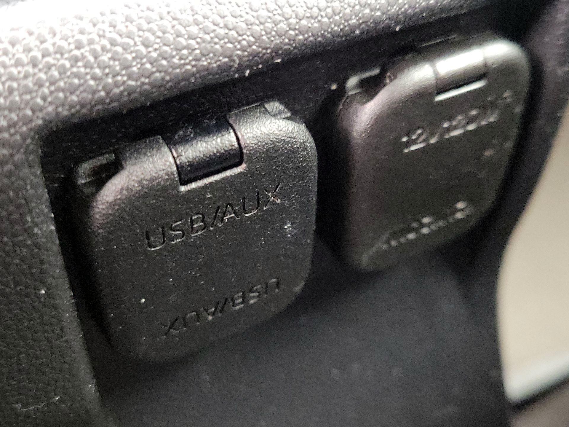 Thumbnail: 2015 Mazda Mazda5 - 17