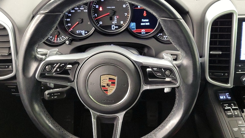 2017 Porsche Cayenne  10