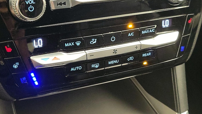 2021 Ford Explorer Limited 17