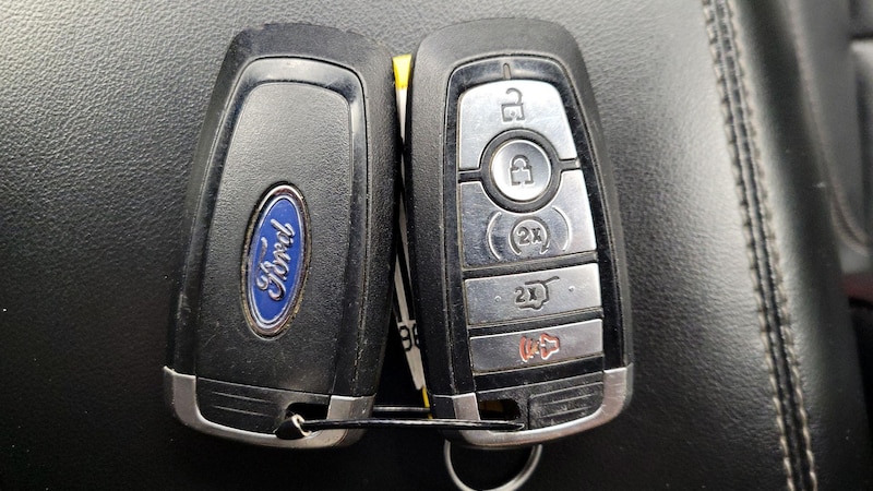 2021 Ford Explorer Limited 26