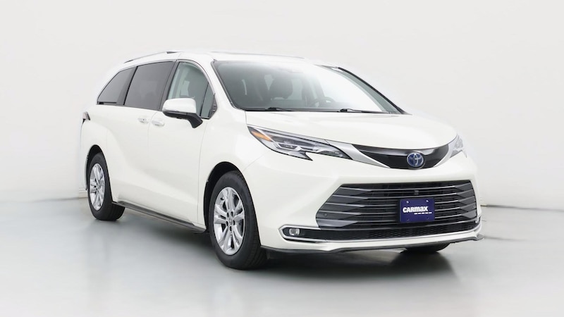 2021 Toyota Sienna Platinum Hero Image